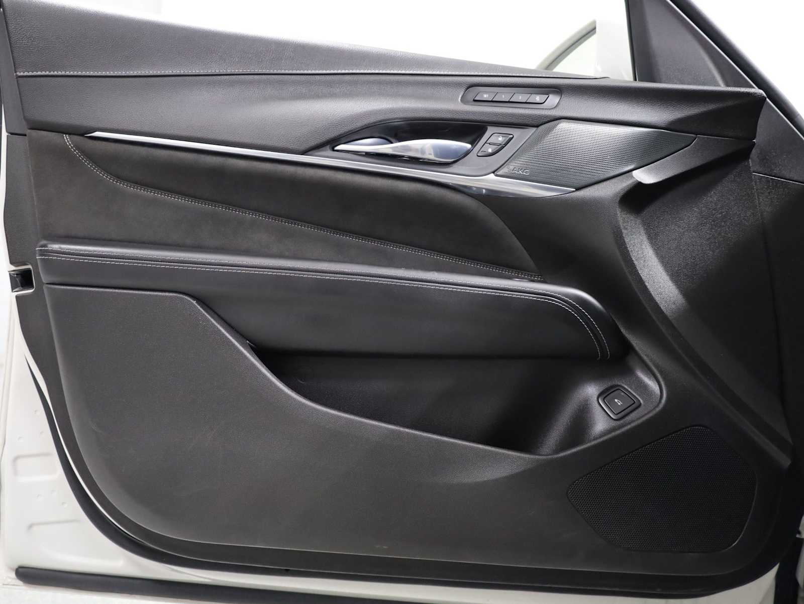 Thumbnail: 2022 Cadillac CT4 - 16