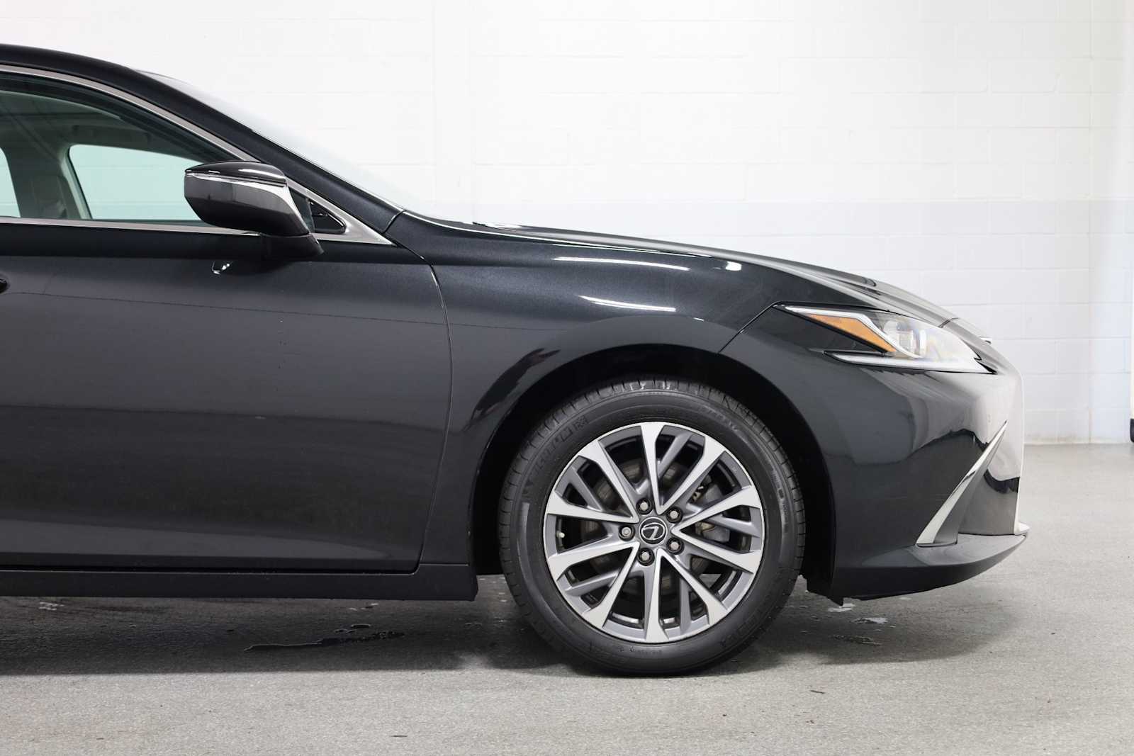 Thumbnail: 2023 Lexus ES - 11