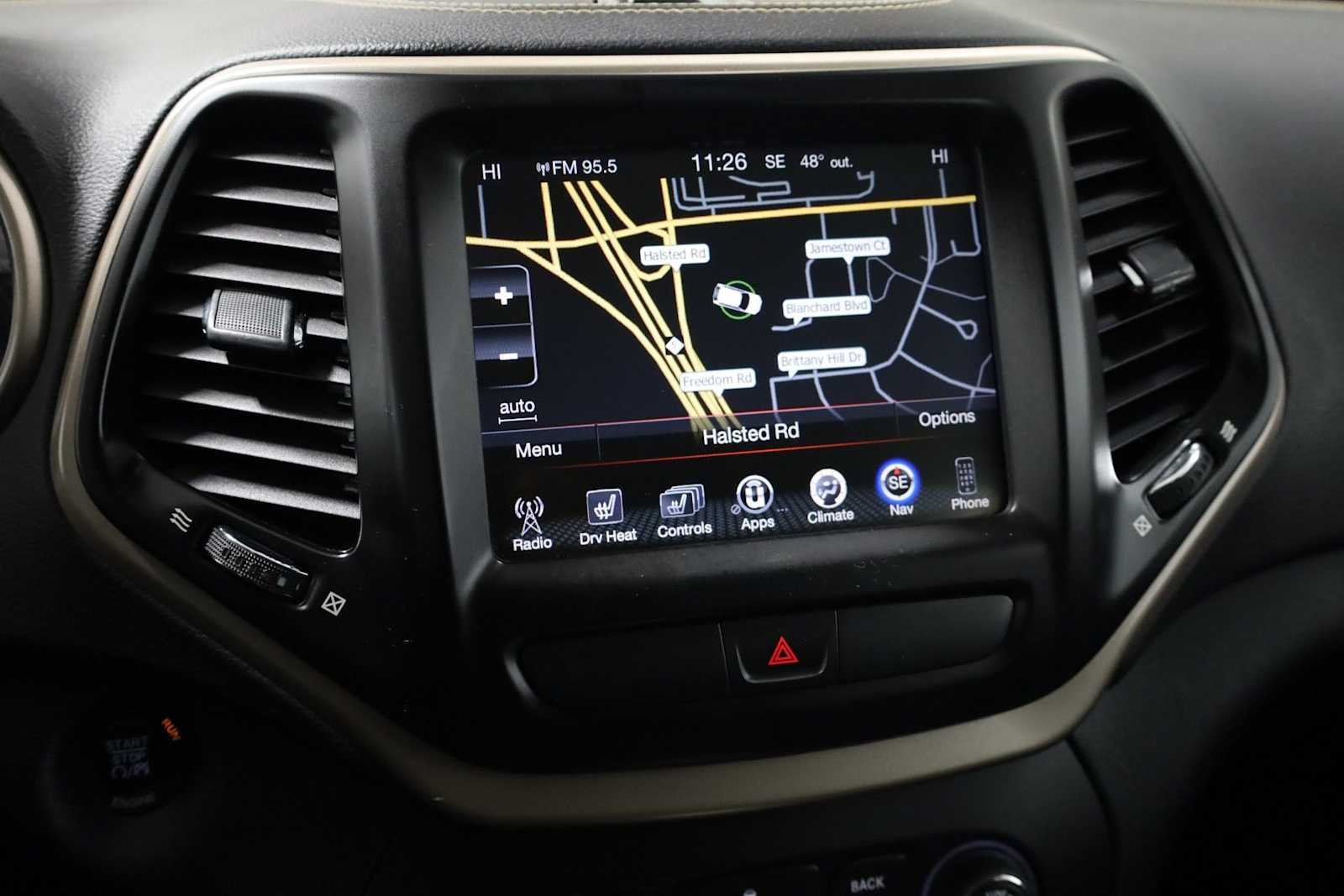 Thumbnail: 2016 Jeep Cherokee - 30