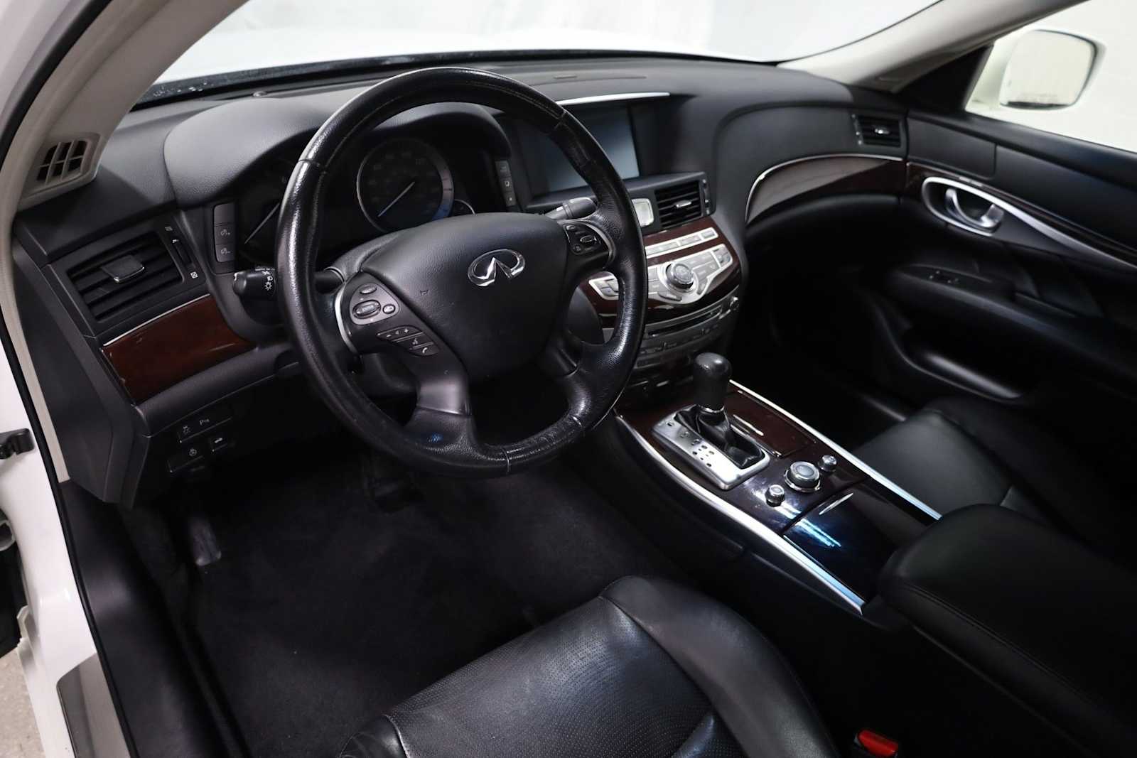 Thumbnail: 2013 INFINITI M37 - 4