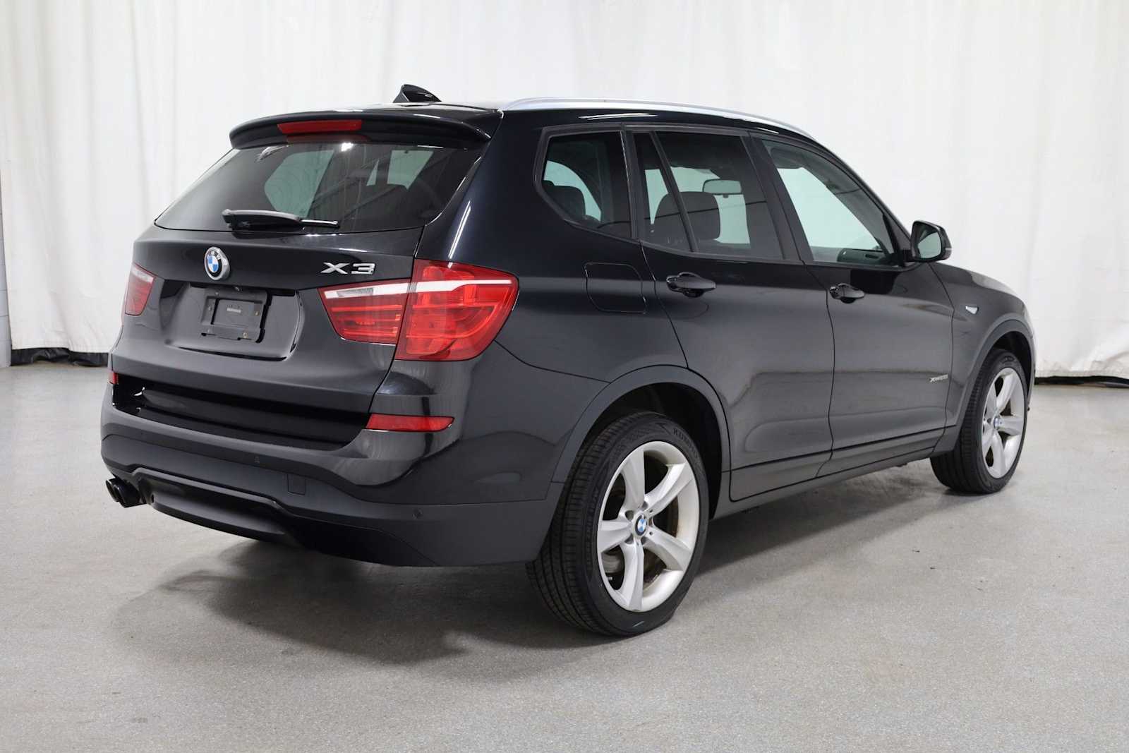 Thumbnail: 2017 BMW X3 - 9