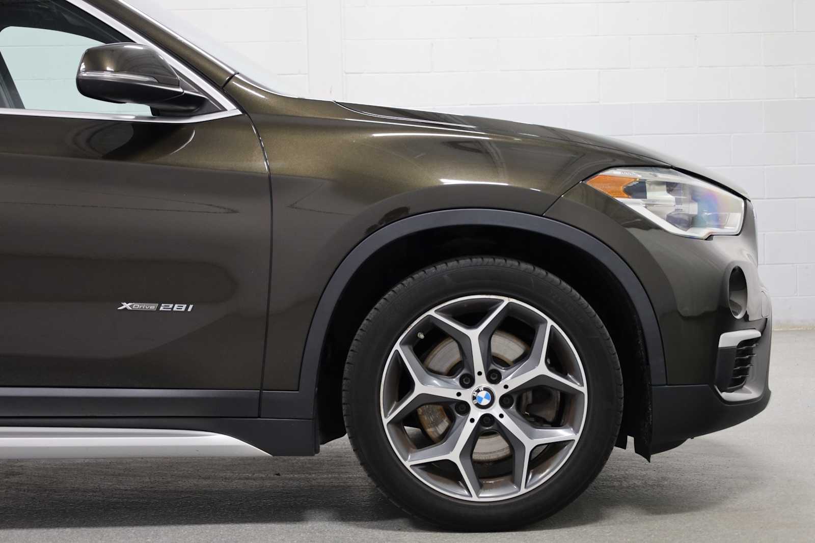 Thumbnail: 2016 BMW X1 - 11