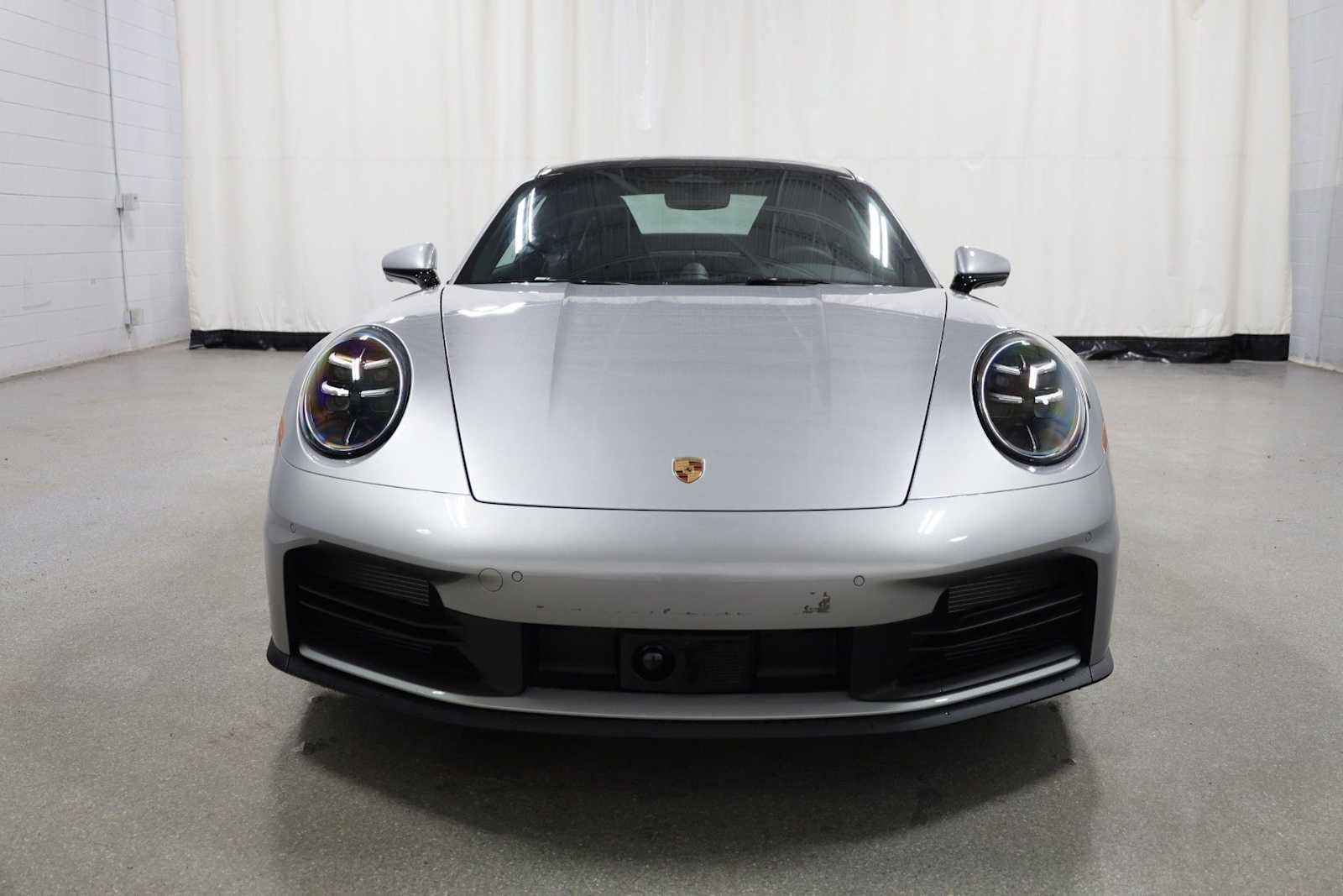 Thumbnail: 2026 Porsche 911 - 14