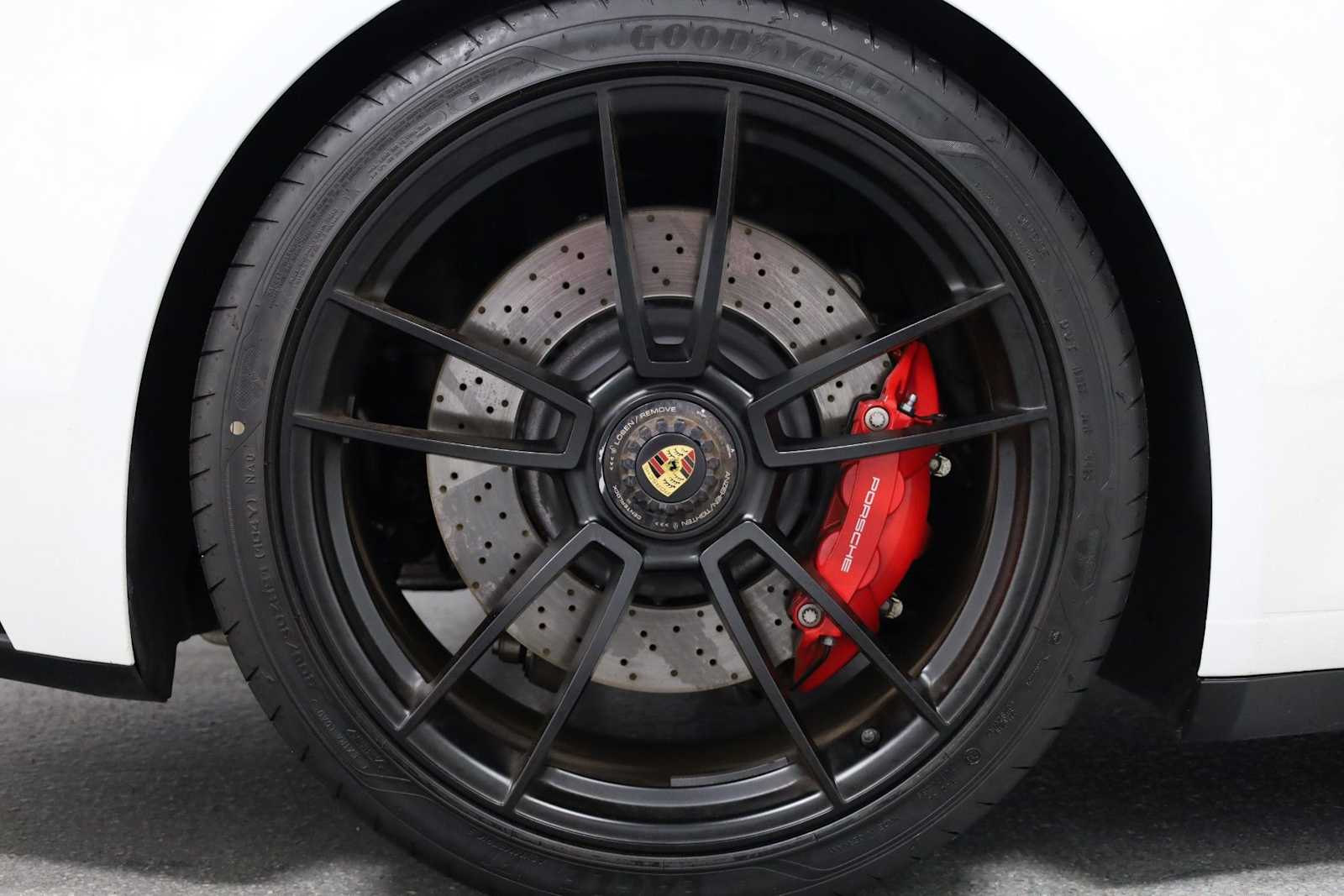 Thumbnail: 2022 Porsche 911 - 36