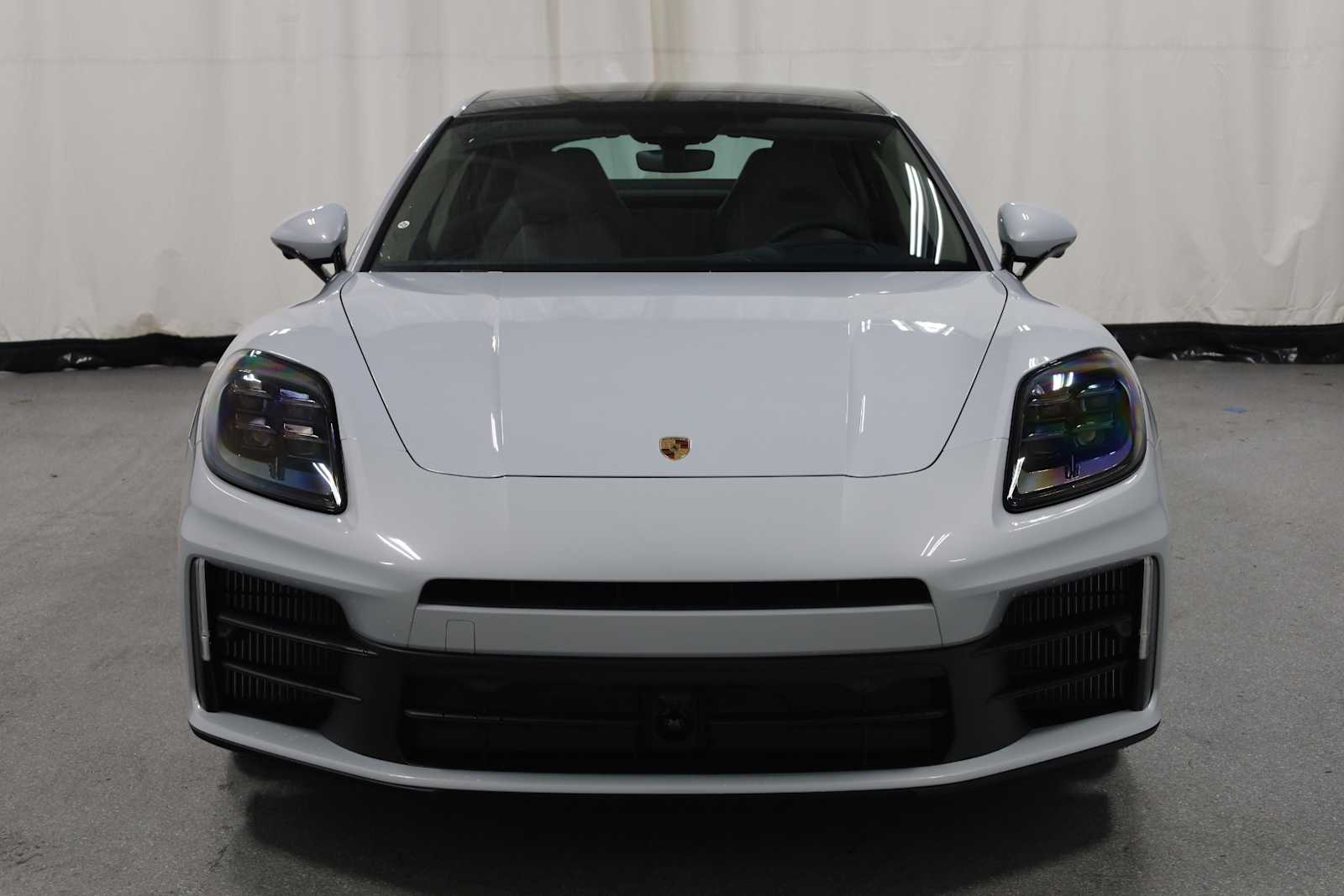 Thumbnail: 2025 Porsche Panamera - 14