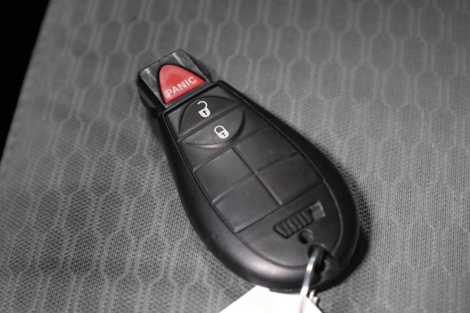 Thumbnail: 2019 RAM 1500 Classic - 35