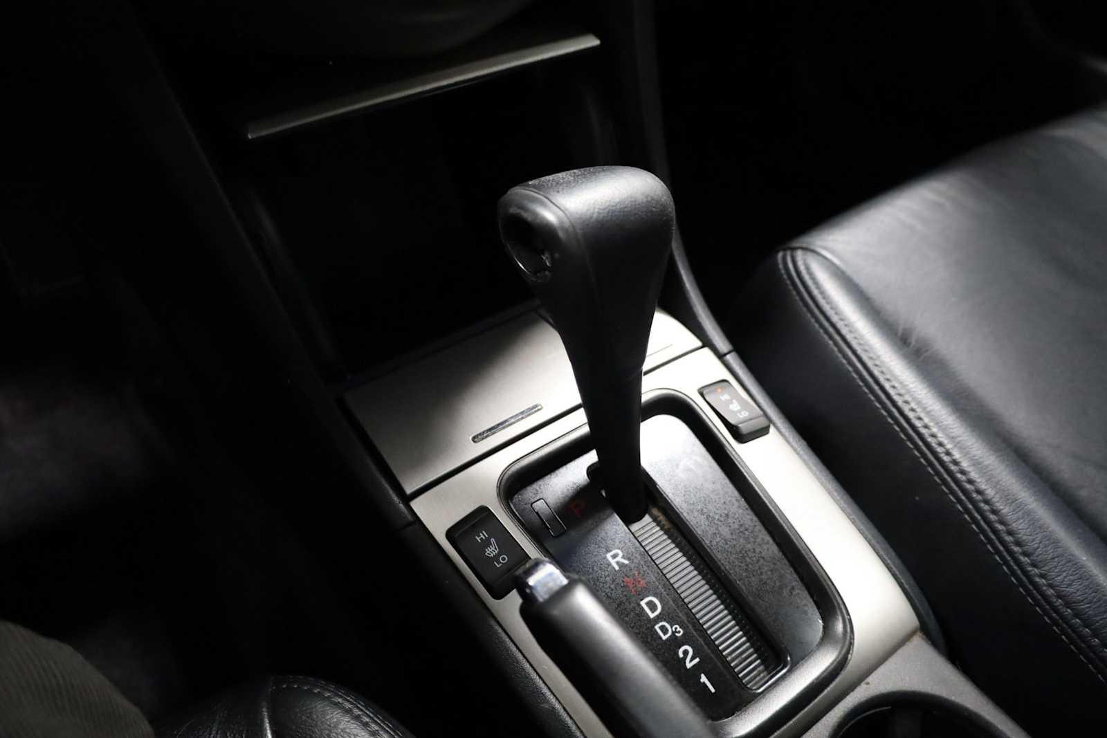 Thumbnail: 2005 Honda Accord - 27