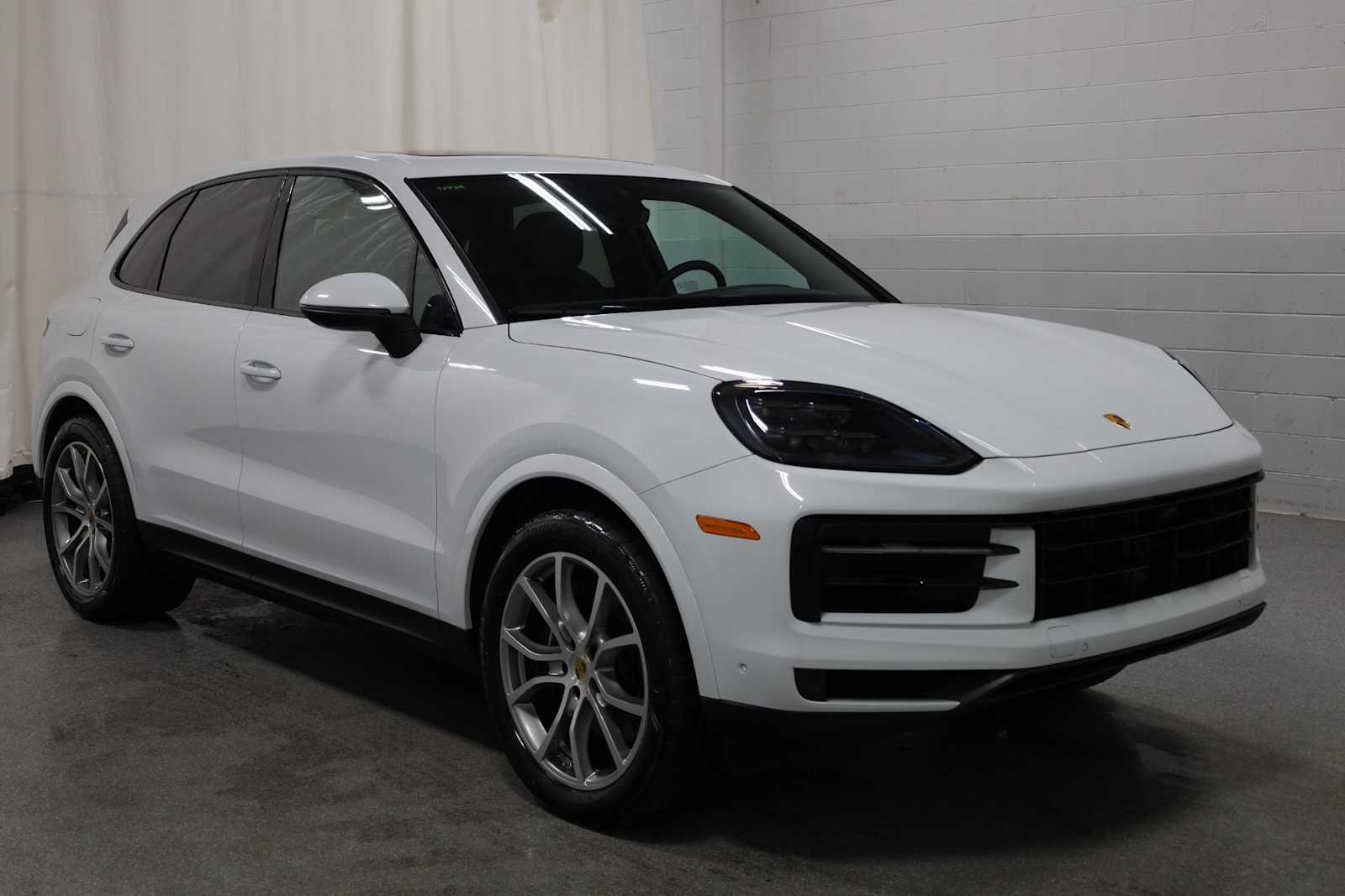 Thumbnail: 2024 Porsche Cayenne - 13