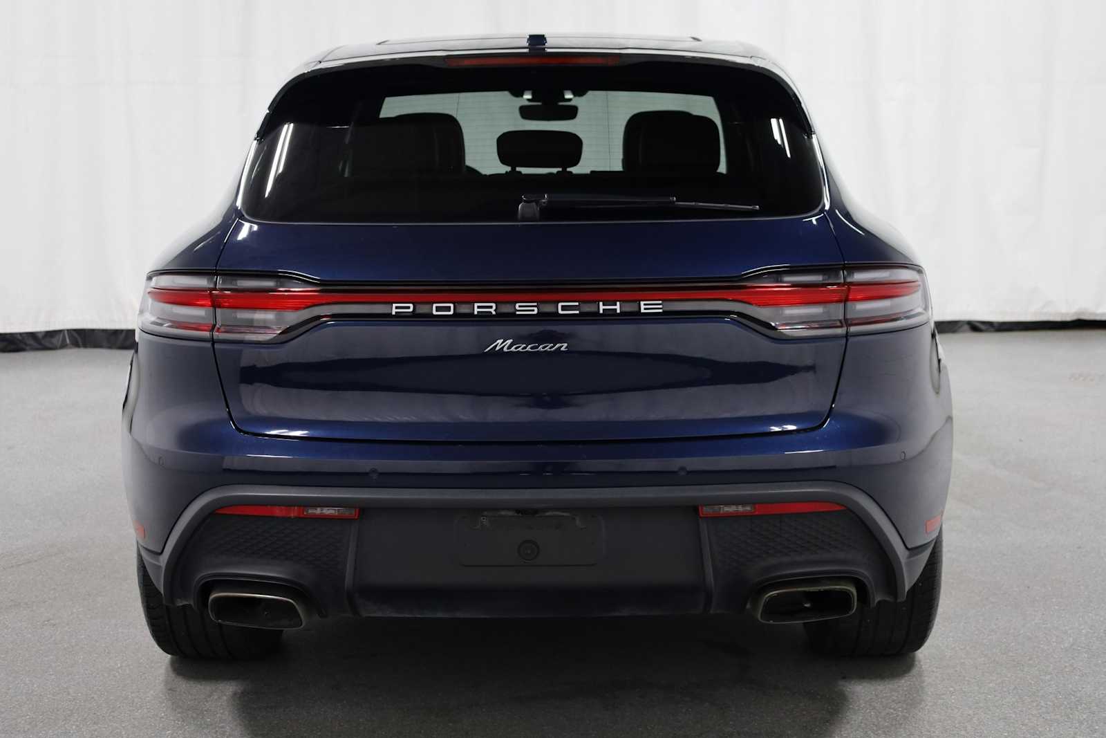 Thumbnail: 2023 Porsche Macan - 7