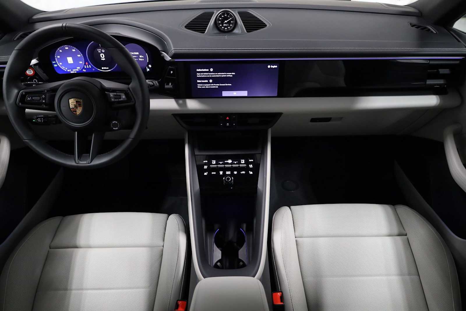 Thumbnail: 2025 Porsche Macan - 26