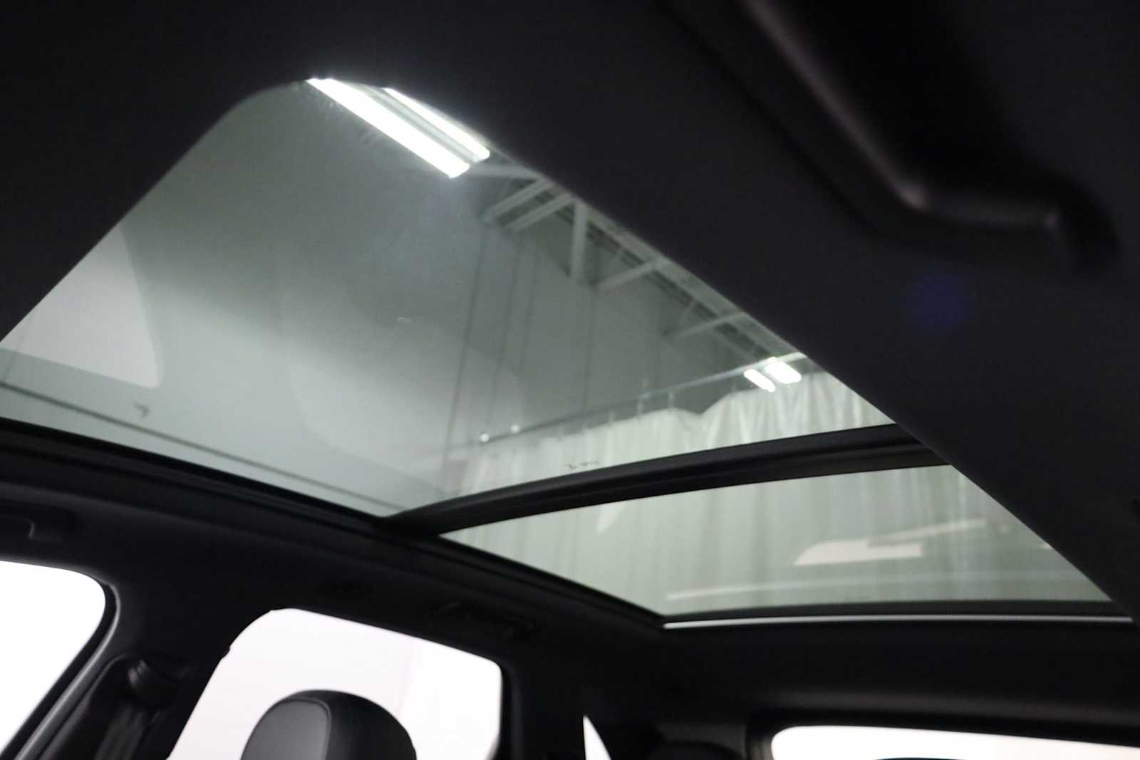 Thumbnail: 2026 Porsche Cayenne - 20