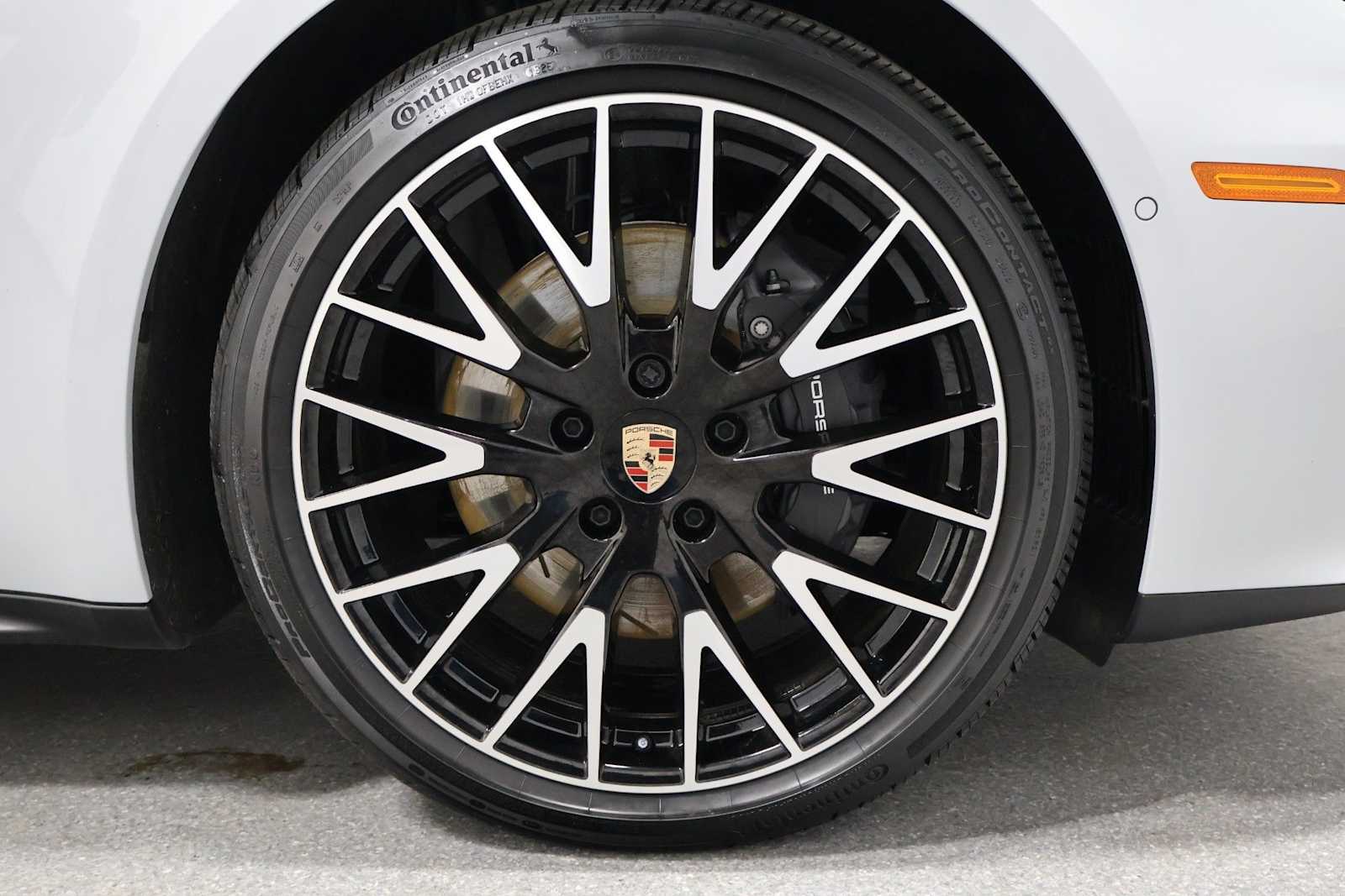 Thumbnail: 2025 Porsche Panamera - 12