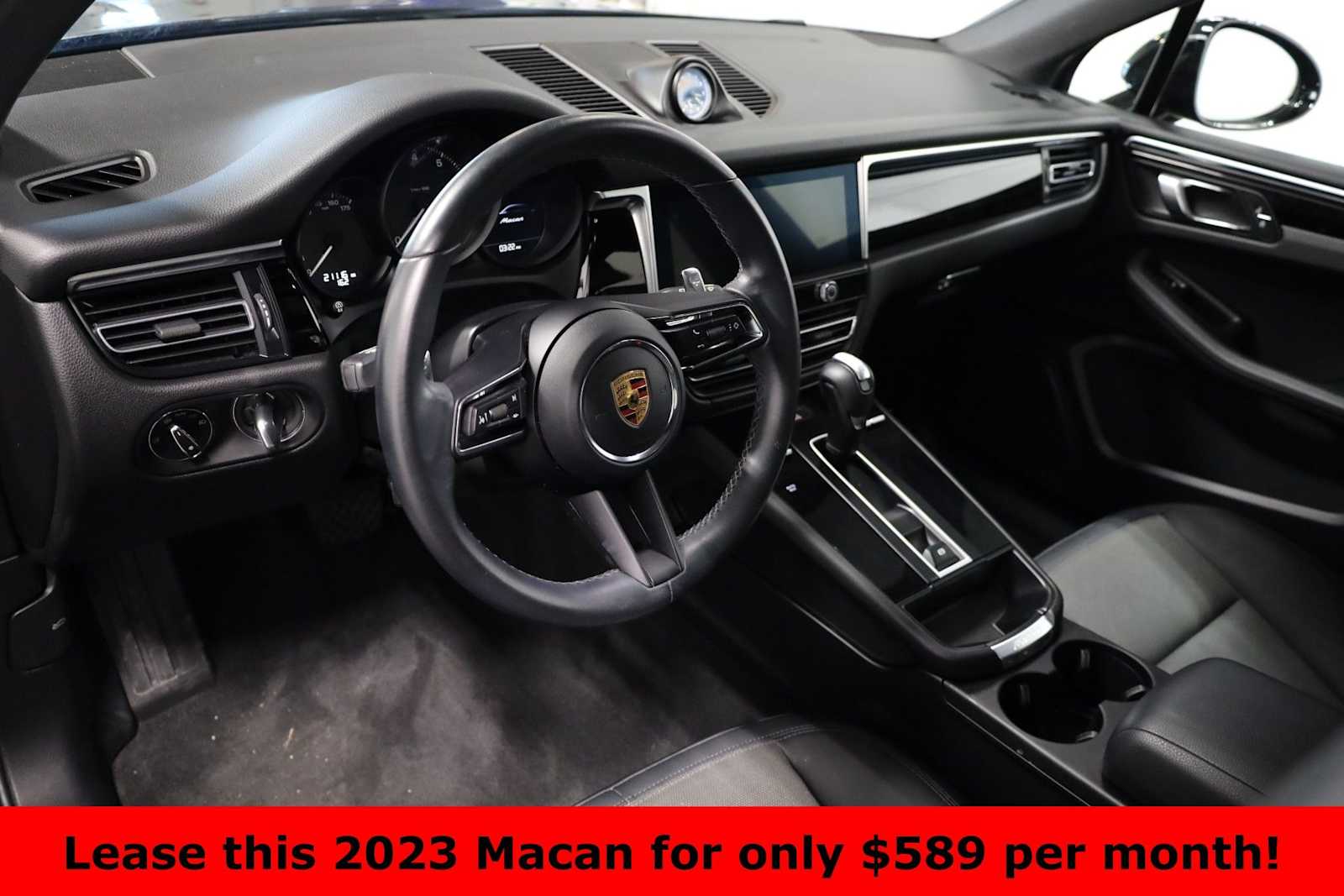 Thumbnail: 2023 Porsche Macan - 4
