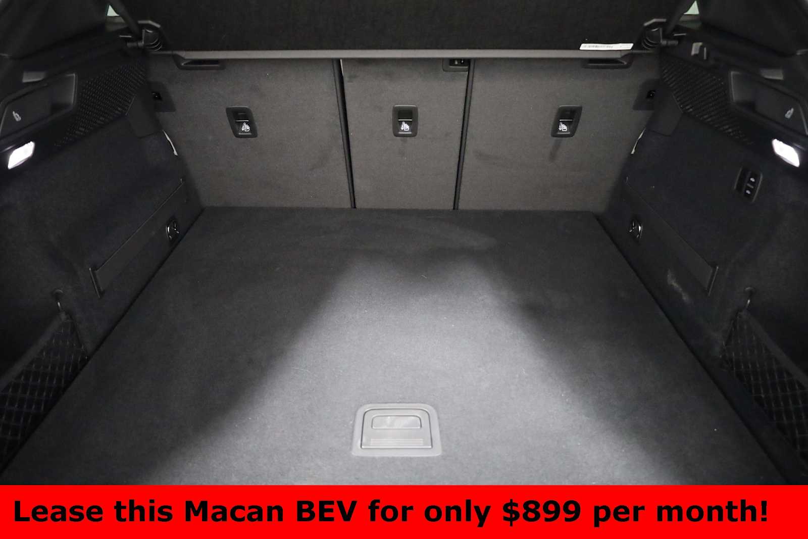 Thumbnail: 2025 Porsche Macan - 42