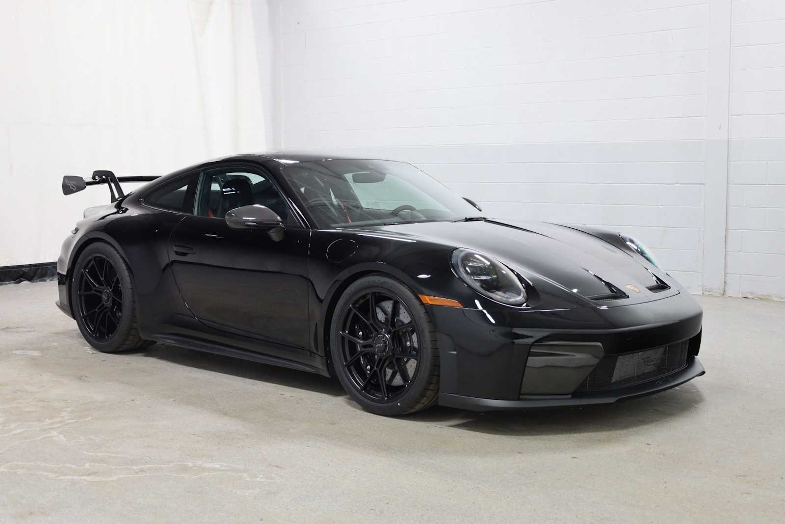 Thumbnail: 2026 Porsche 911 - 13