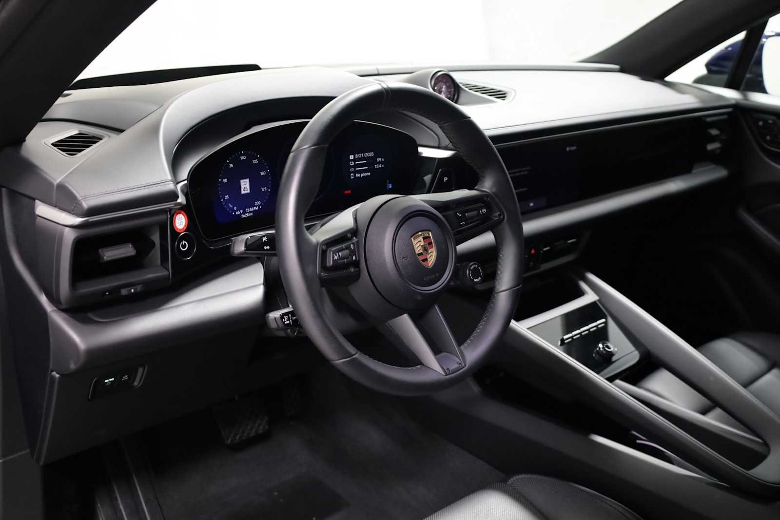 Thumbnail: 2024 Porsche Macan - 4