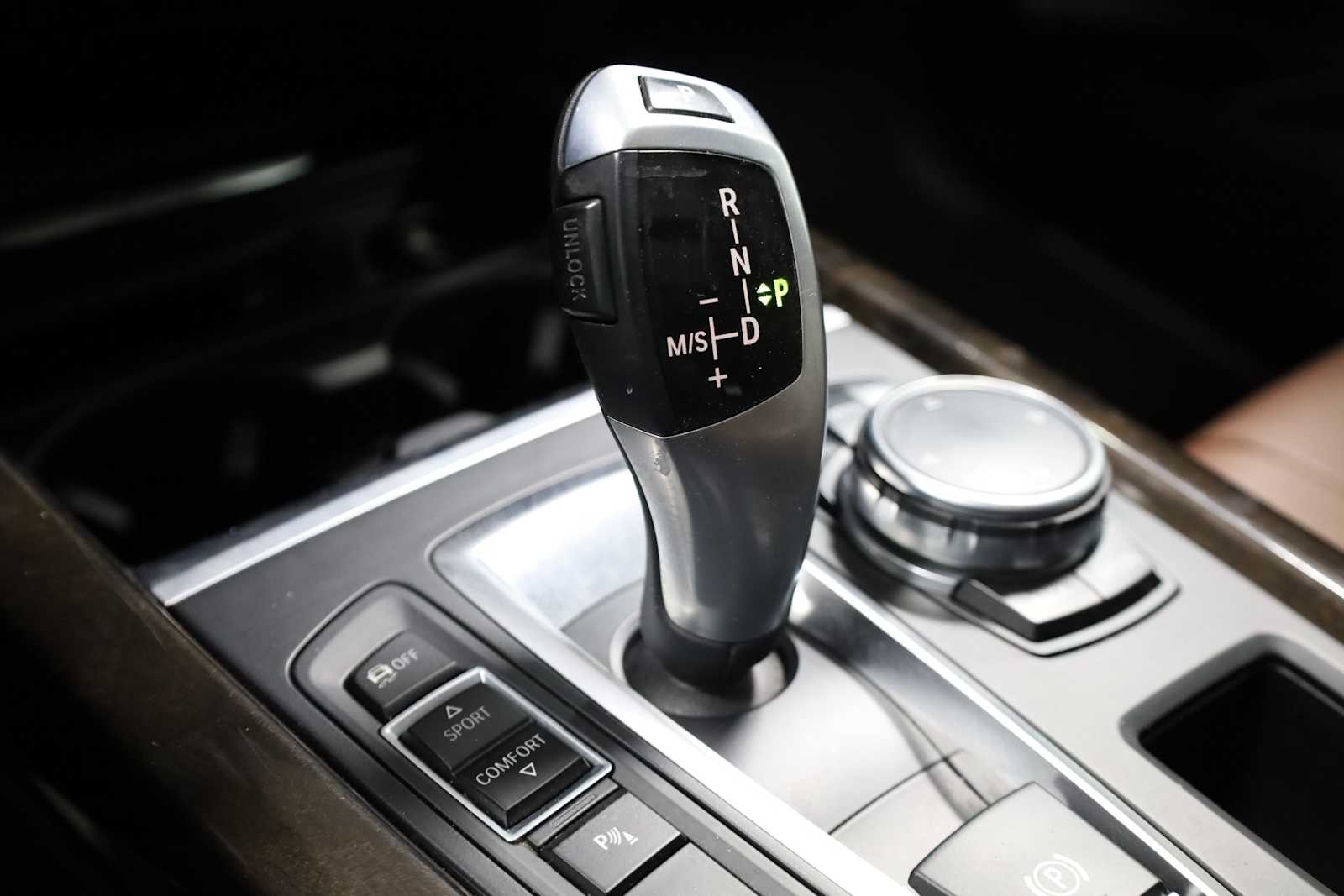 2016 BMW X5 xDrive40e 26