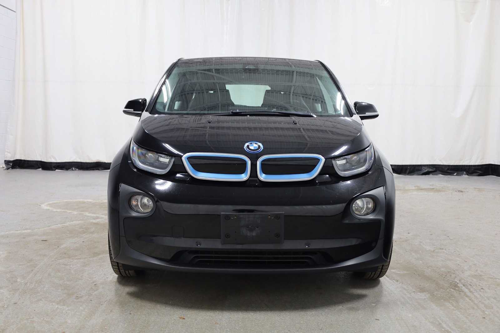 Thumbnail: 2016 BMW i3 - 14