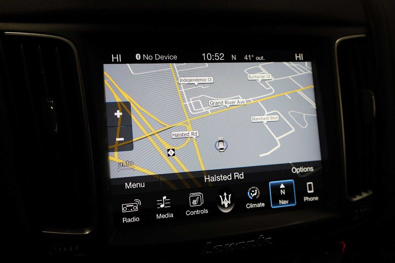 Thumbnail: 2017 Maserati Levante - 33