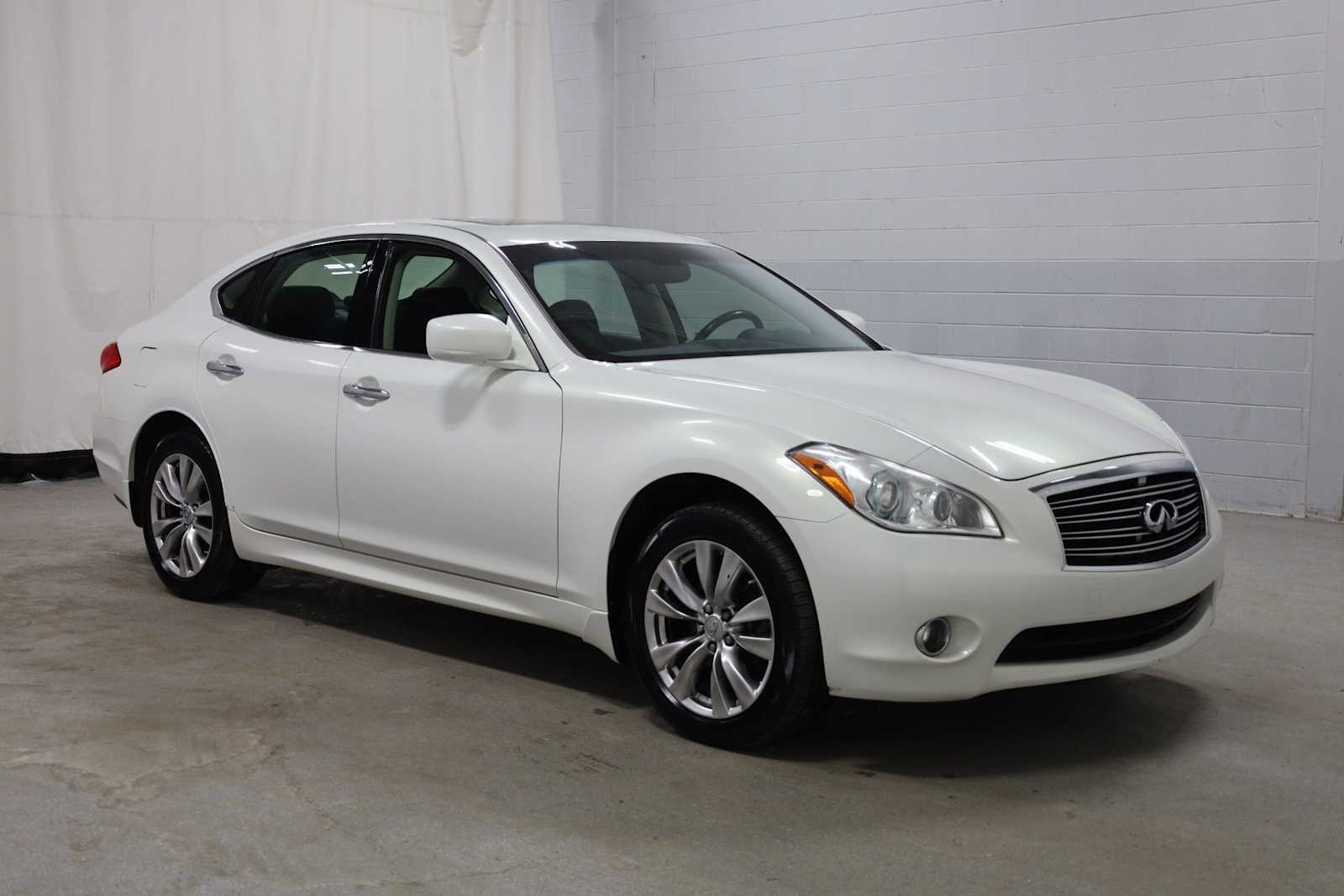 Thumbnail: 2013 INFINITI M37 - 13