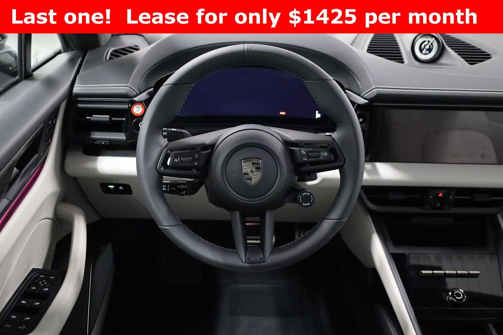 Thumbnail: 2025 Porsche Macan - 24