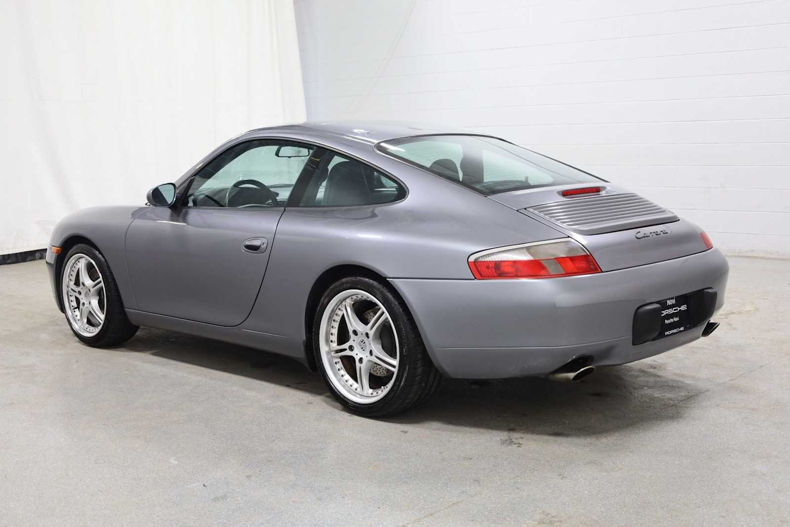 Thumbnail: 2001 Porsche 911 - 3