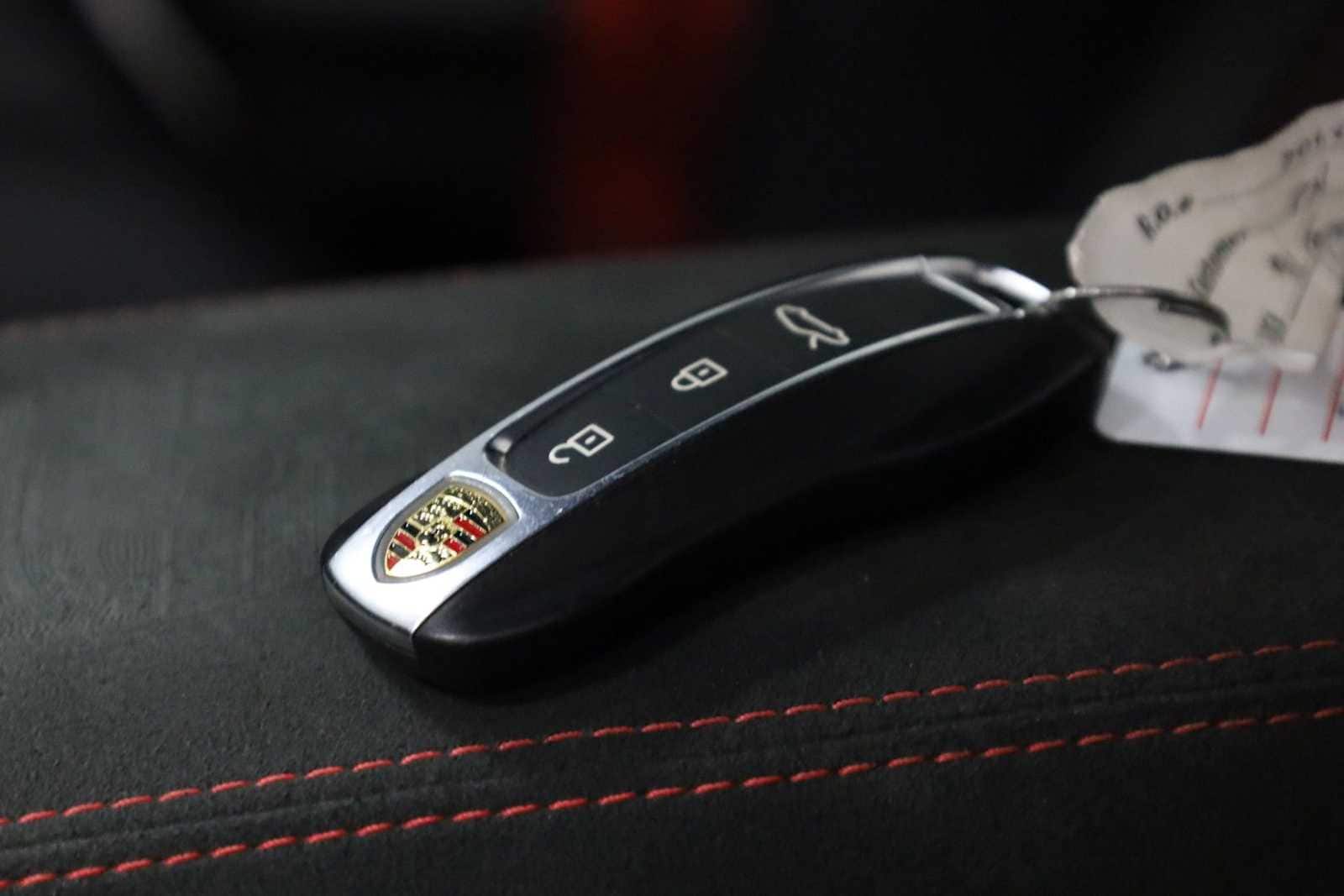 Thumbnail: 2023 Porsche 911 - 41