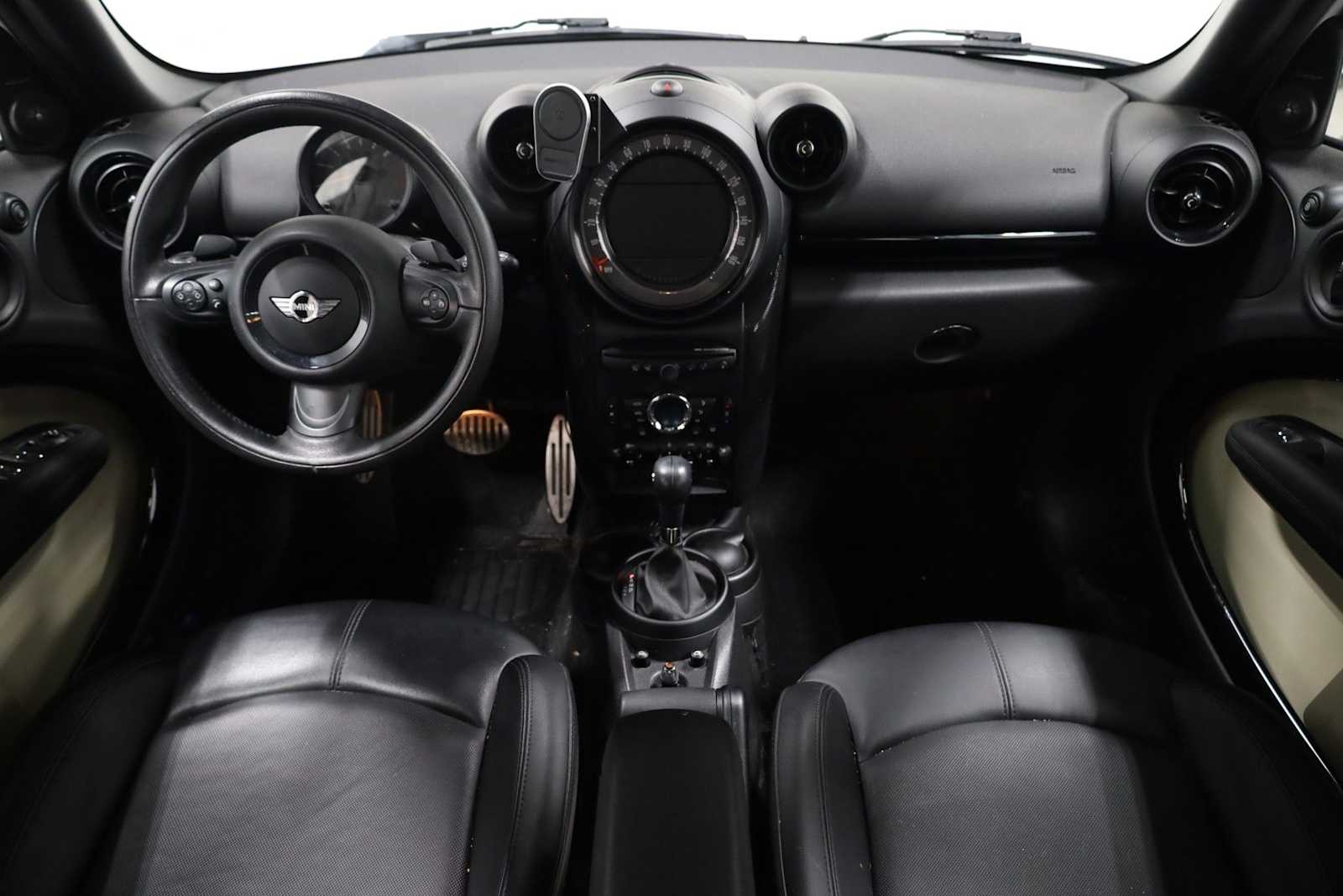 Thumbnail: 2016 MINI Cooper Countryman - 24