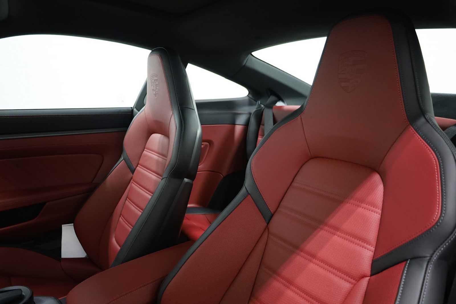 Thumbnail: 2025 Porsche 911 - 19