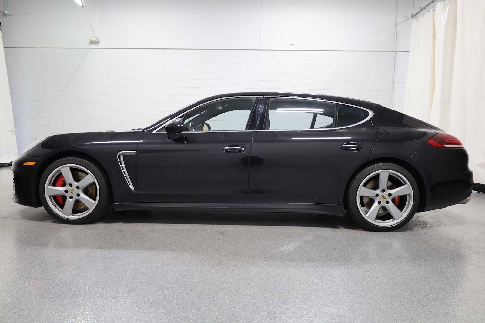 Thumbnail: 2014 Porsche Panamera - 2