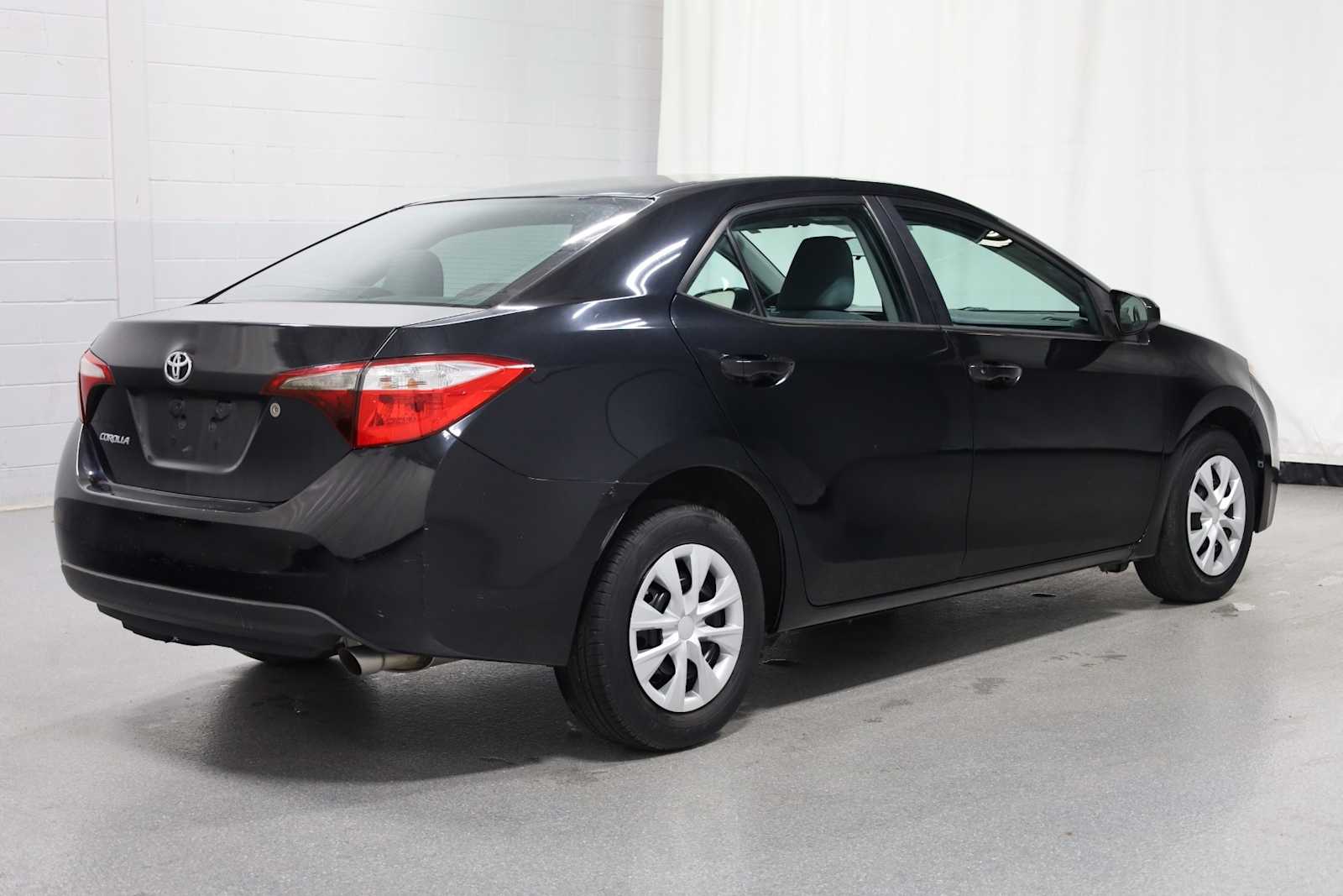 Thumbnail: 2016 Toyota Corolla - 9
