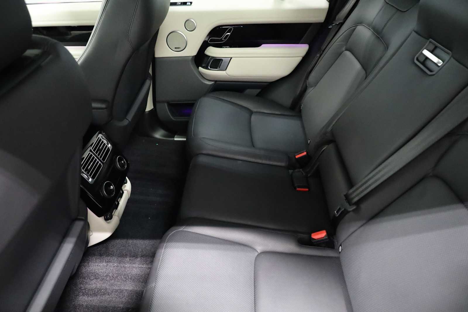 Thumbnail: 2021 Land Rover Range Rover - 33