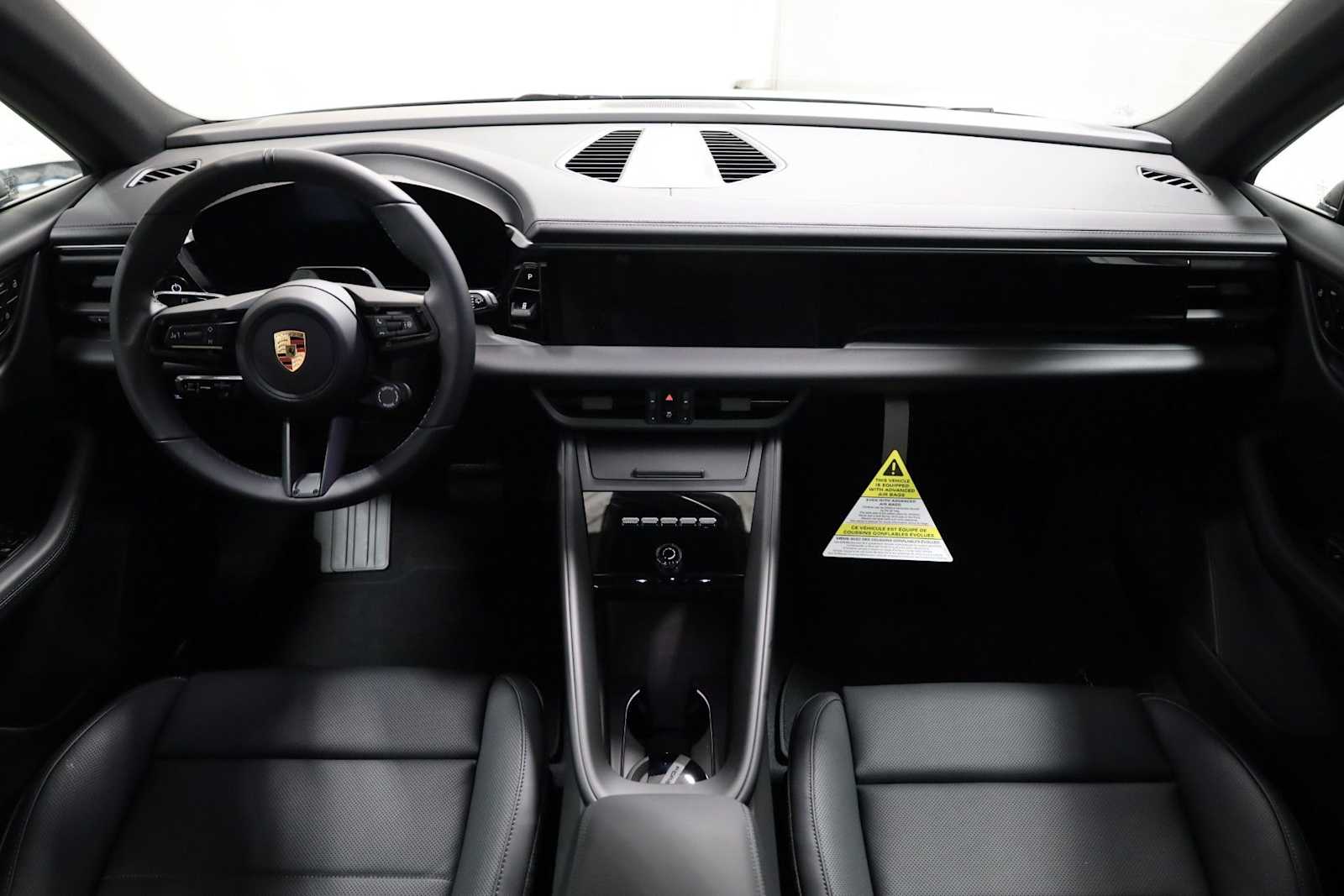 Thumbnail: 2026 Porsche Macan - 24