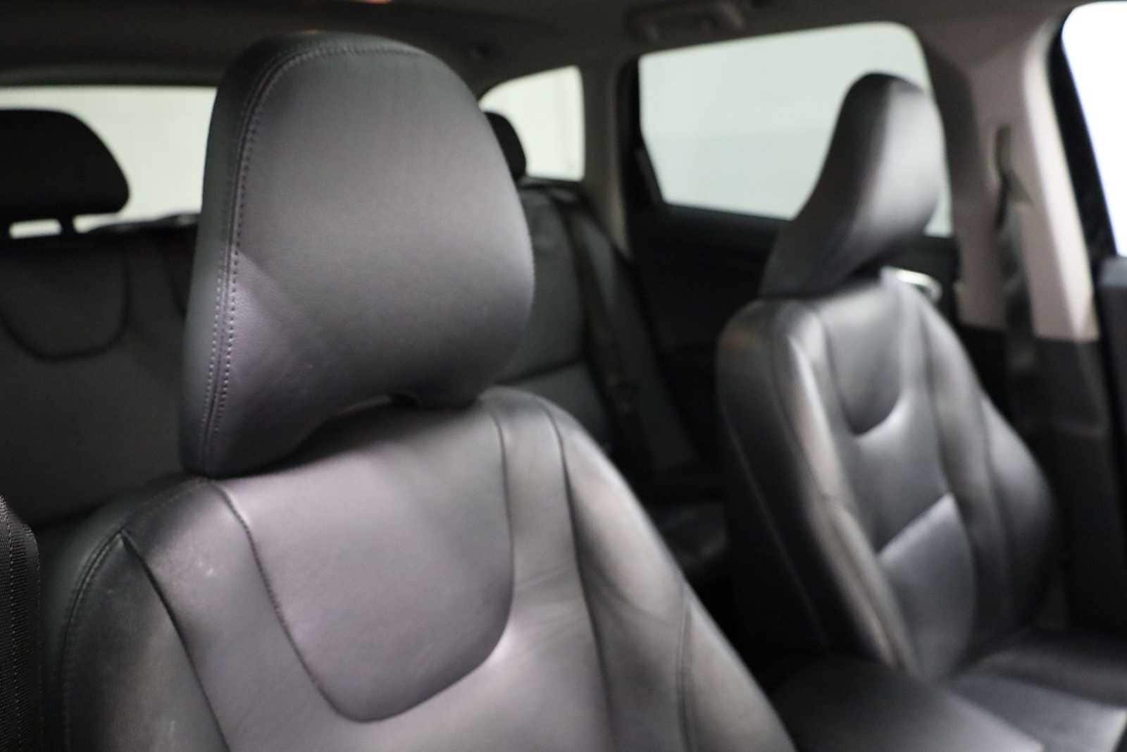 Thumbnail: 2016 Volvo XC60 - 21