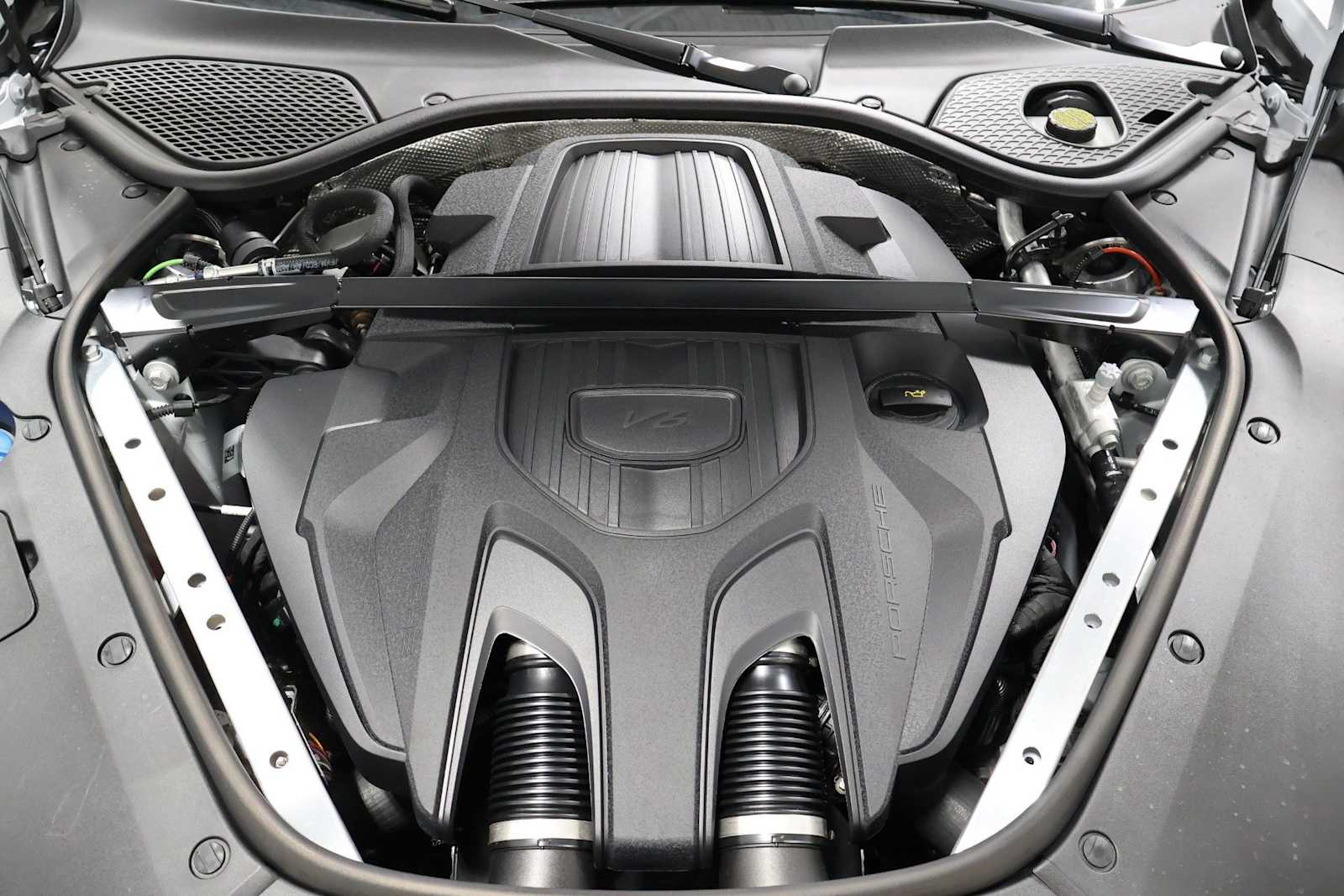 Thumbnail: 2025 Porsche Panamera - 39