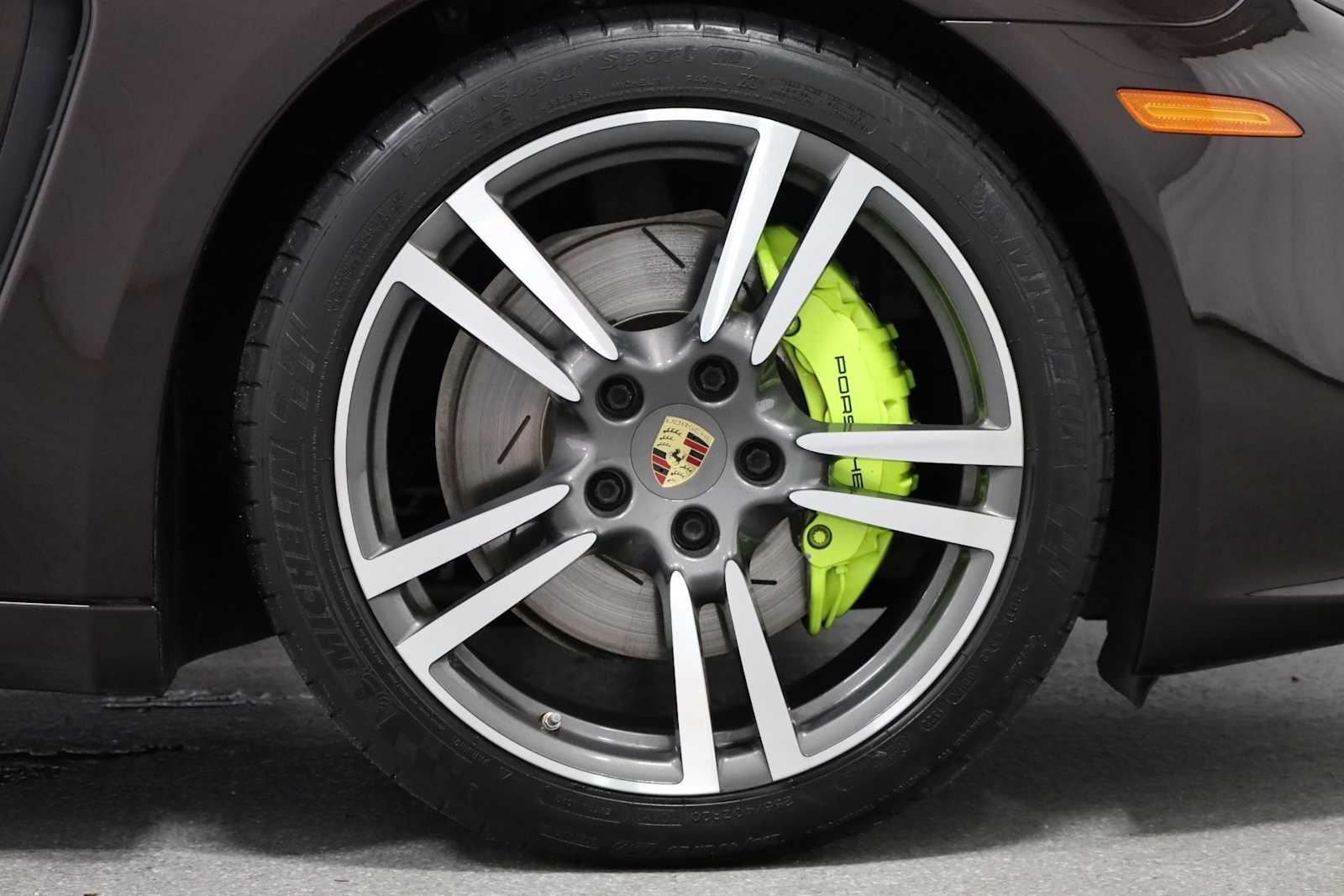 Thumbnail: 2014 Porsche Panamera - 12