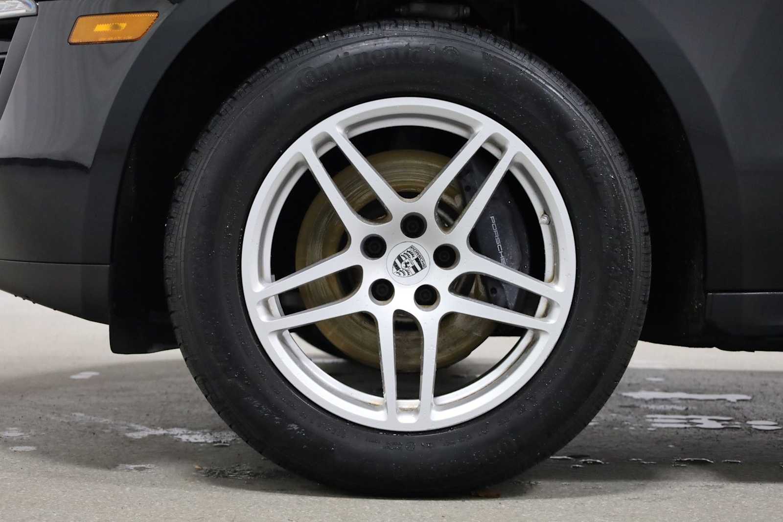 Thumbnail: 2018 Porsche Macan - 40