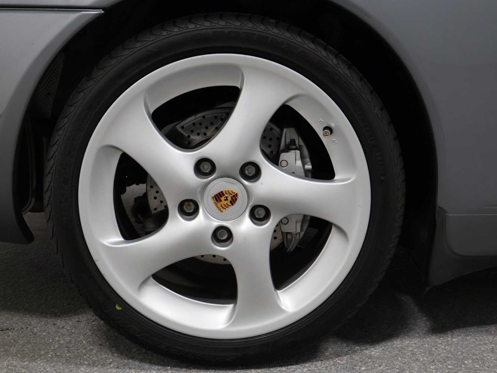 Thumbnail: 2003 Porsche 911 - 30
