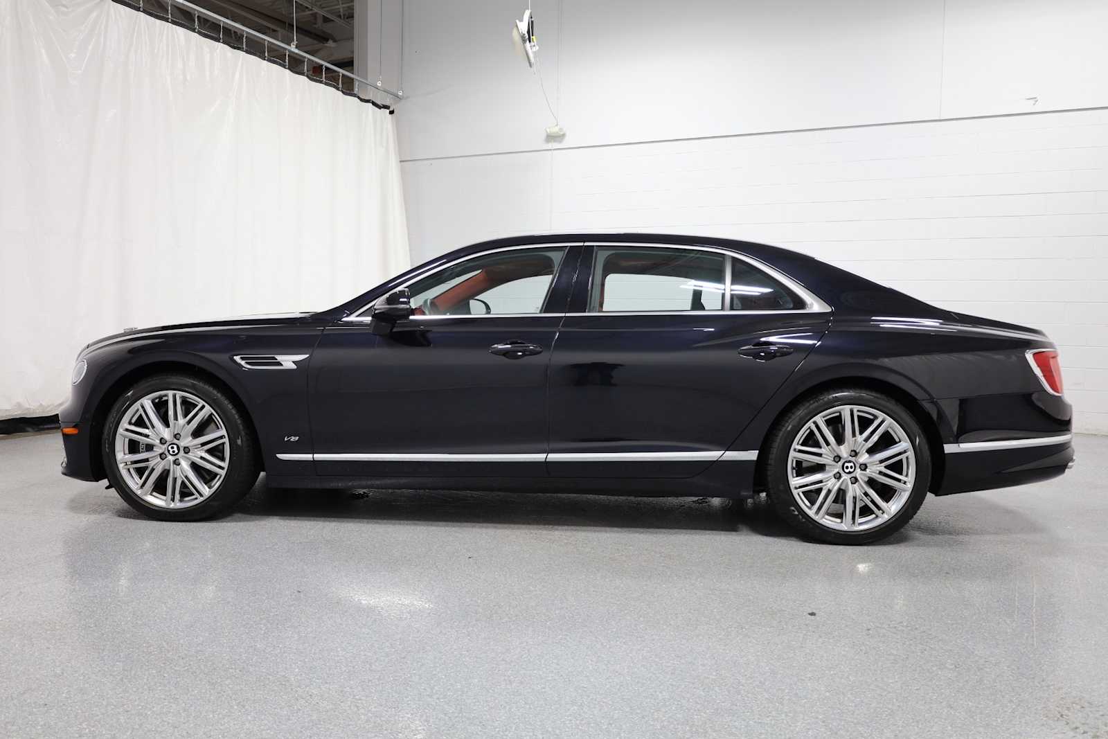 Thumbnail: 2021 Bentley Flying Spur - 2