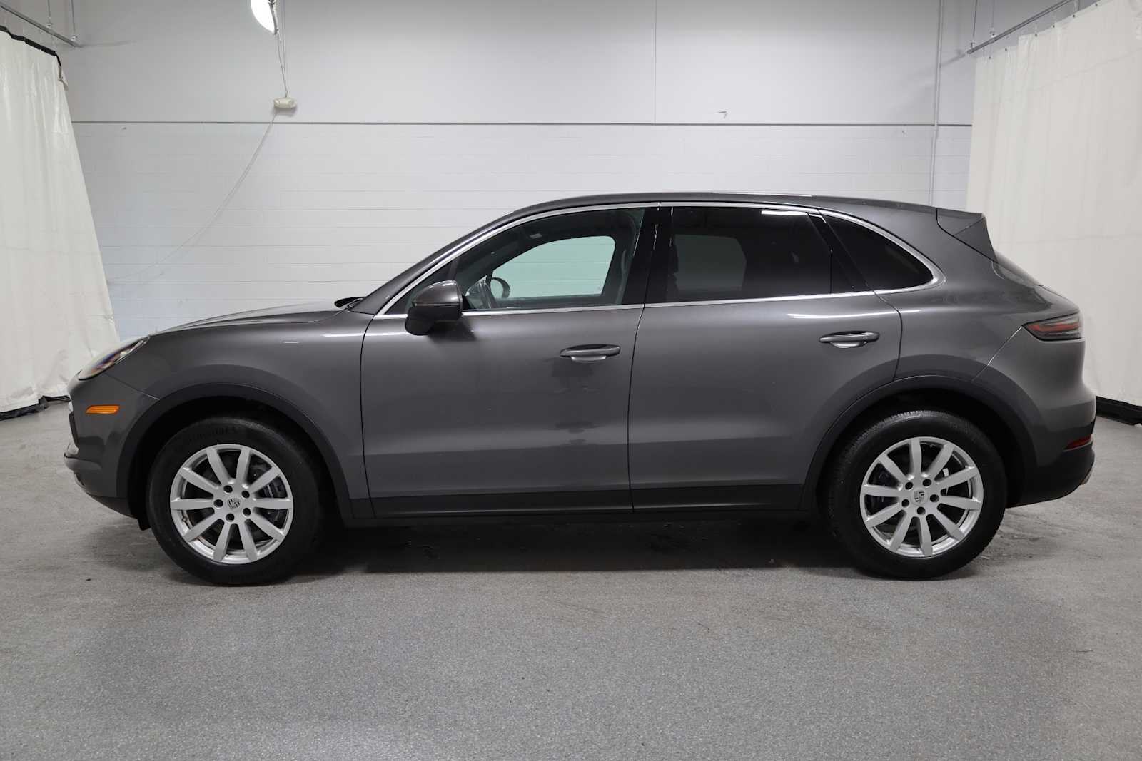 2022 Porsche Cayenne  2