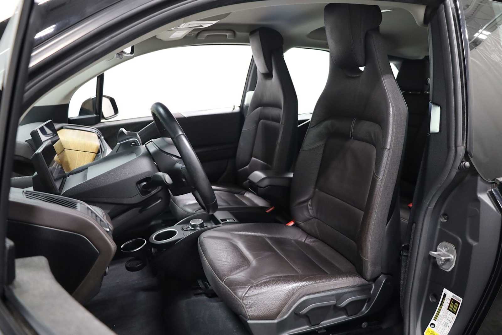 Thumbnail: 2016 BMW i3 - 5