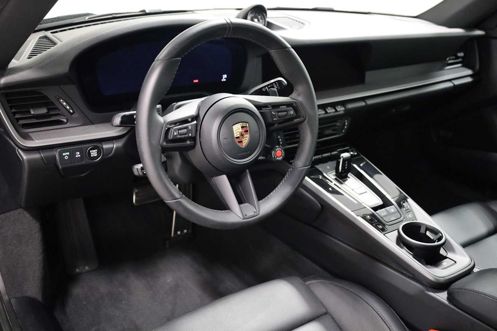 Thumbnail: 2025 Porsche 911 - 4