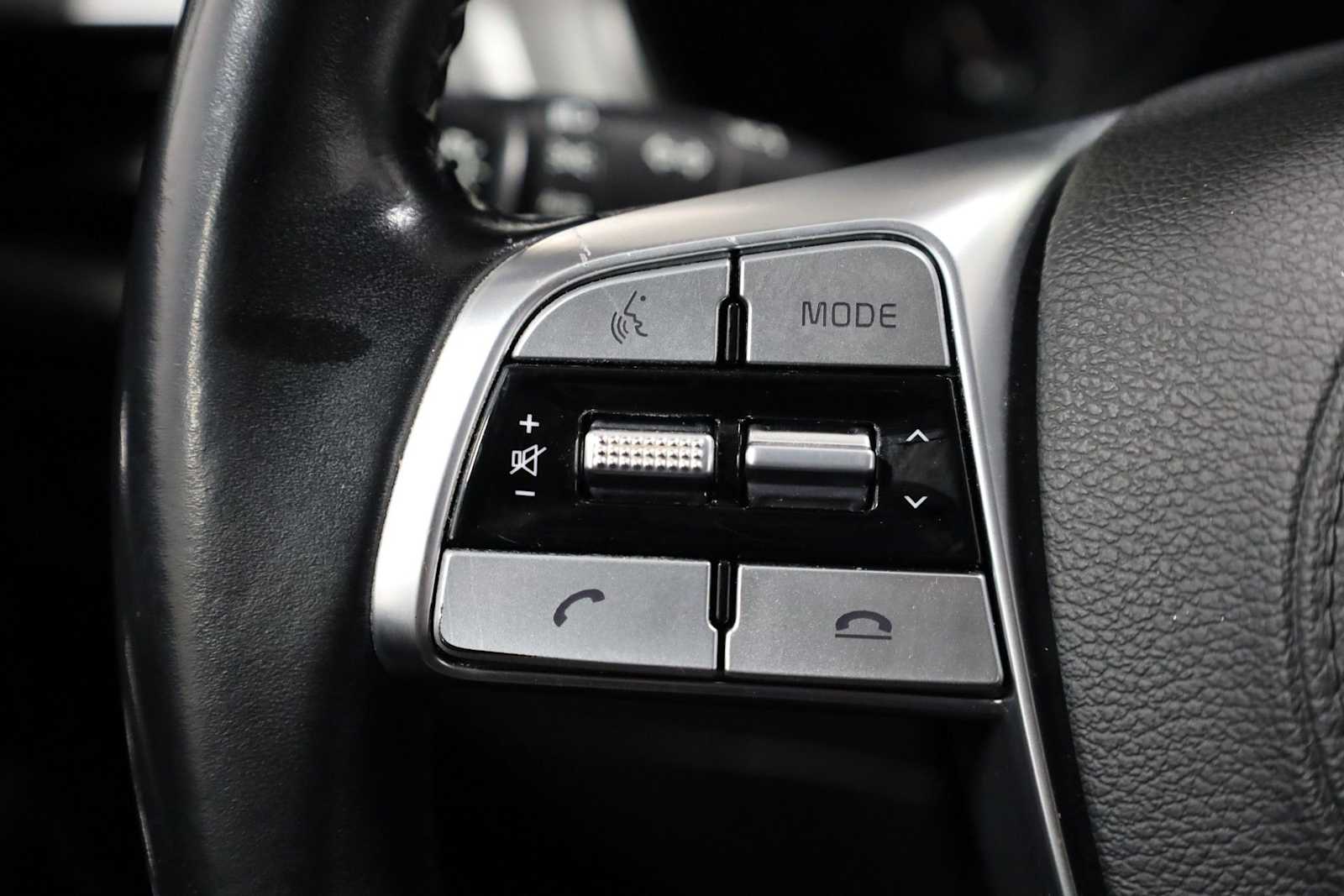 Thumbnail: 2021 Kia Telluride - 24