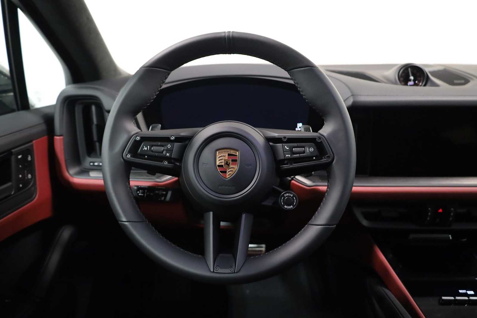 Thumbnail: 2026 Porsche Cayenne - 25