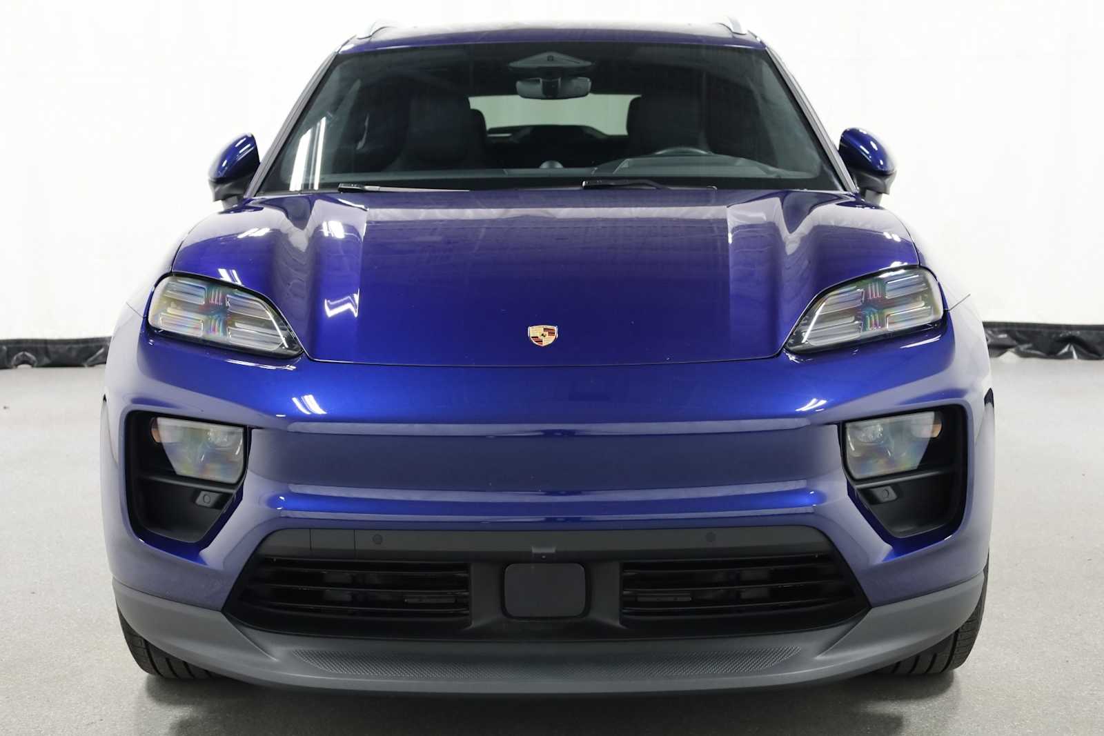 Thumbnail: 2024 Porsche Macan - 14