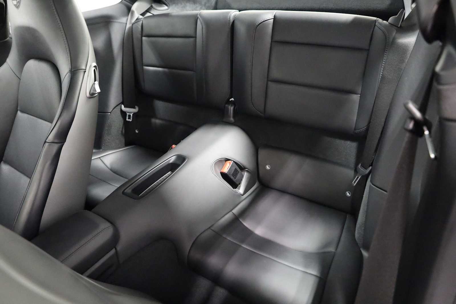 Thumbnail: 2019 Porsche 911 - 35