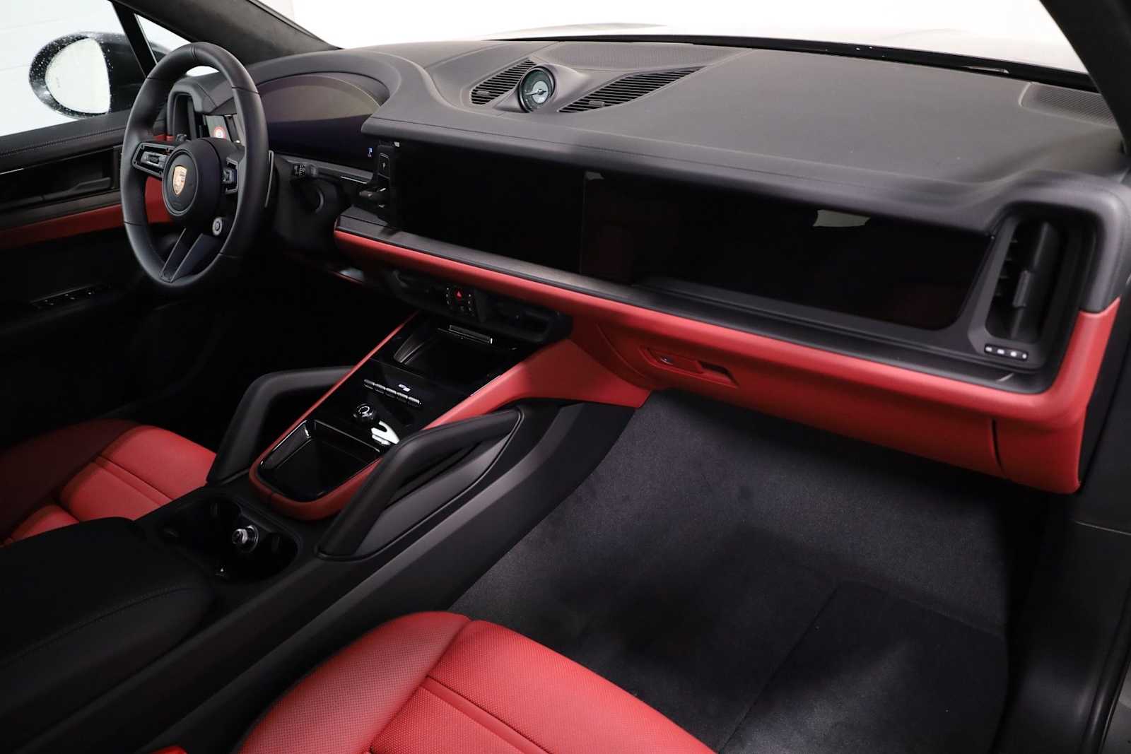 Thumbnail: 2026 Porsche Cayenne - 6