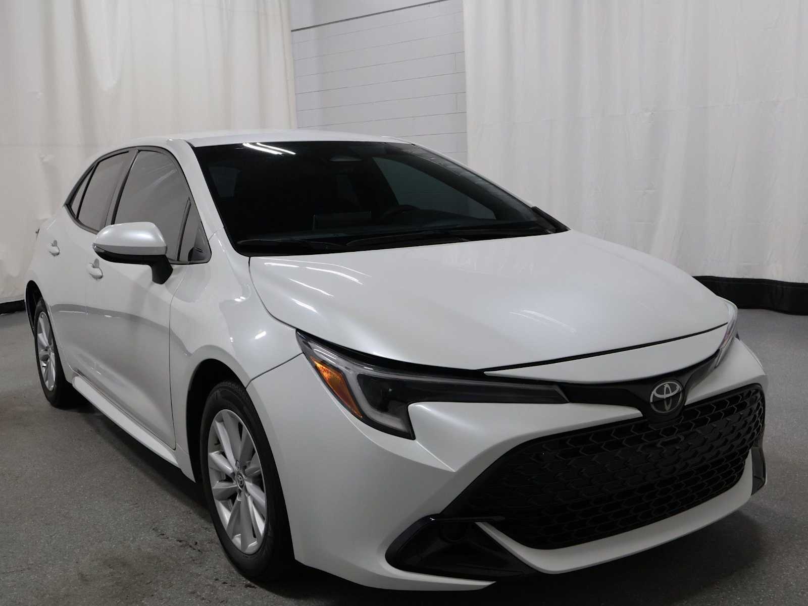 Thumbnail: 2023 Toyota Corolla - 13