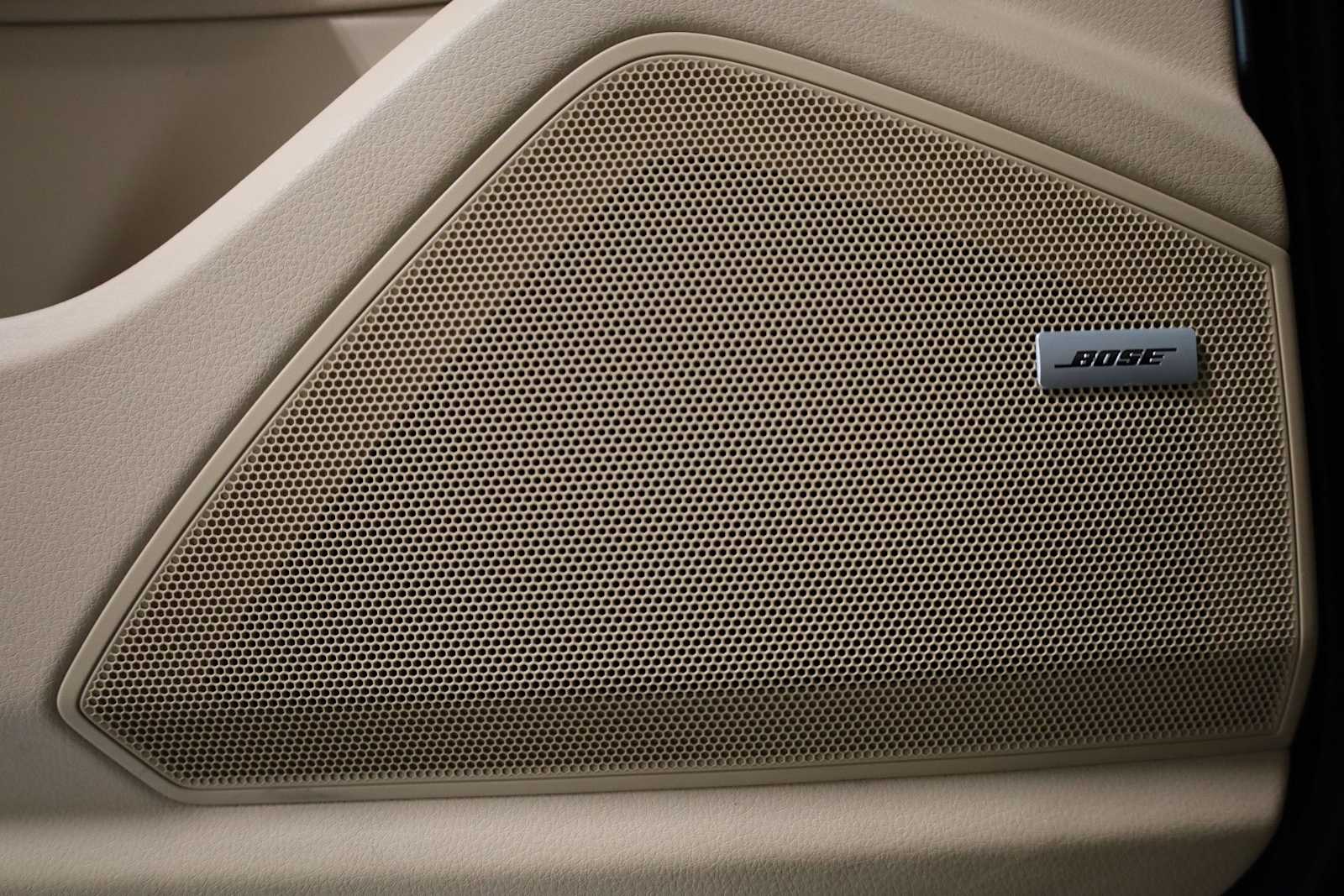 Thumbnail: 2019 Porsche Cayenne - 17