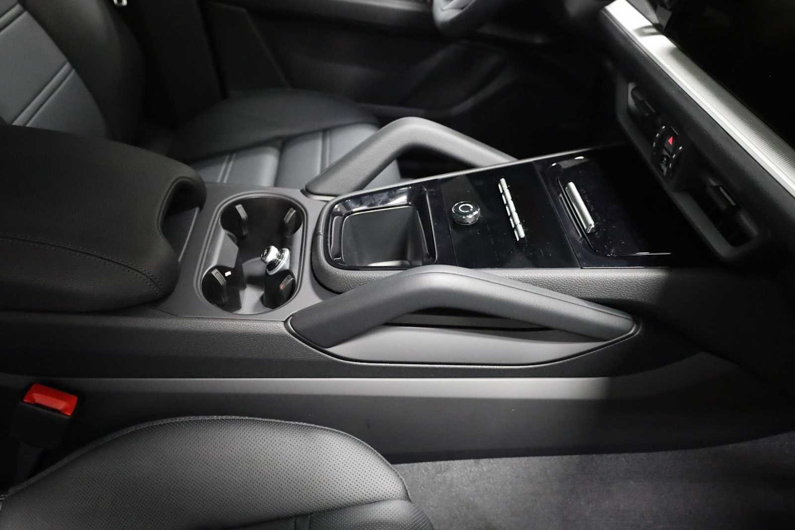 Thumbnail: 2026 Porsche  - 21